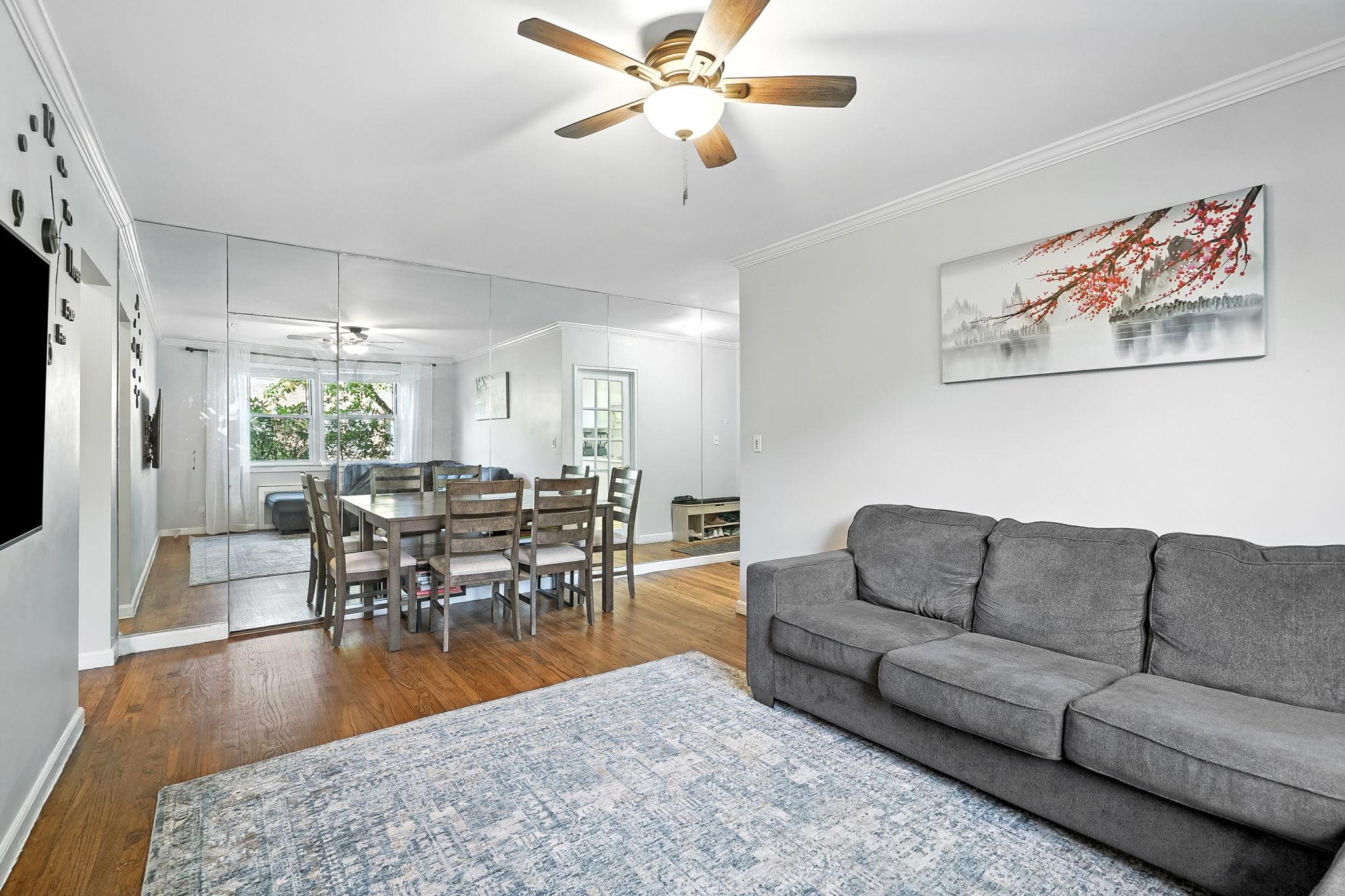 3 Bryant Crescent Unit: 1B