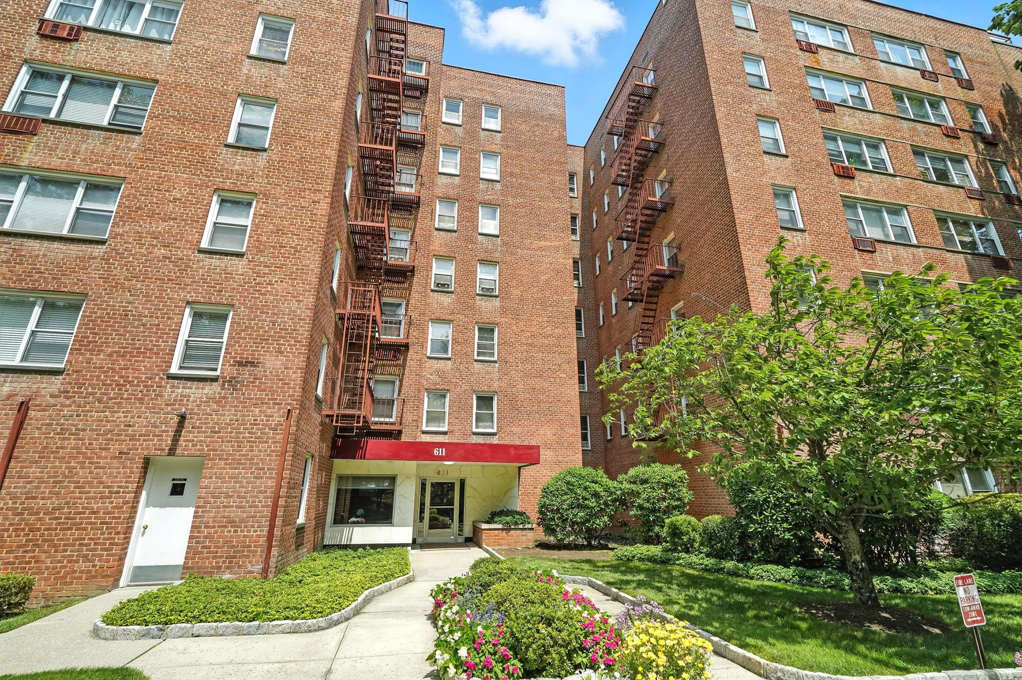 611 Palmer Road Unit: 3S