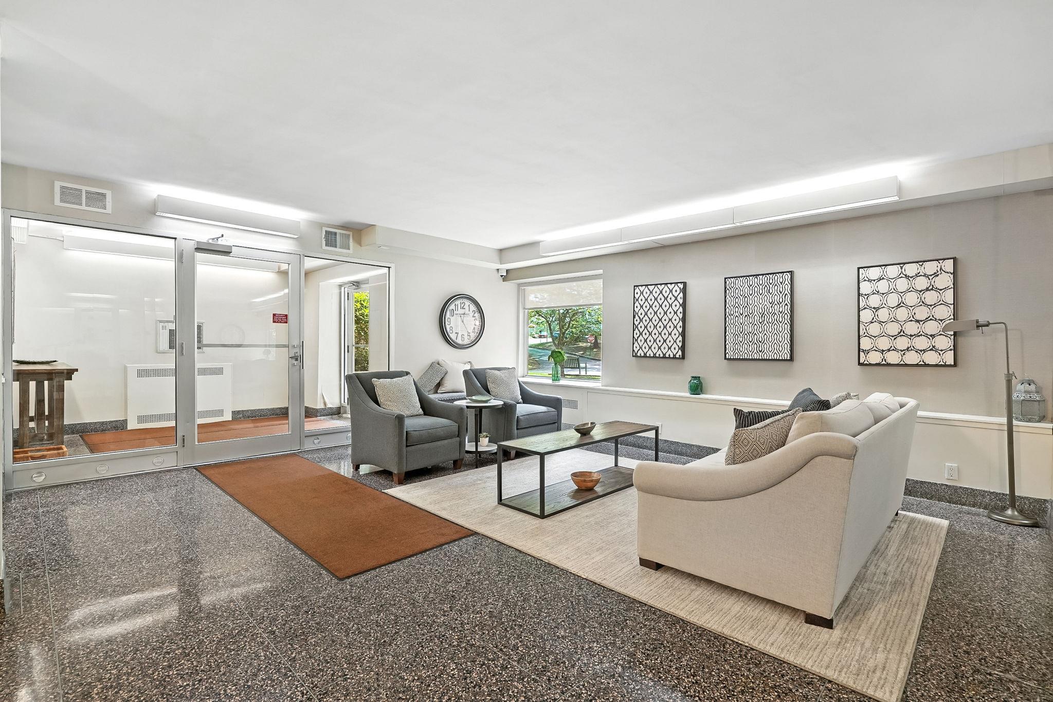 611 Palmer Road Unit: 3S