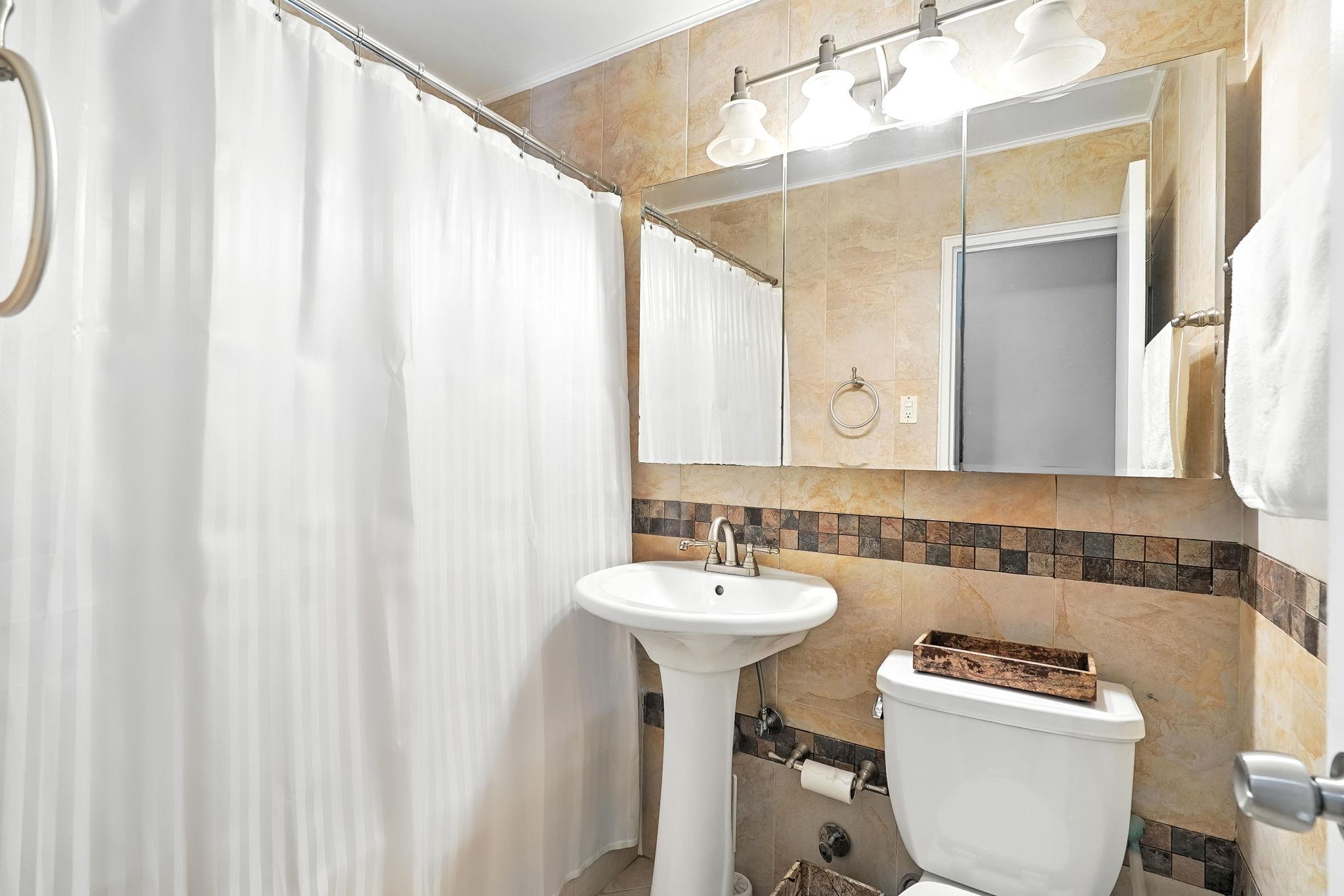 611 Palmer Road Unit: 3S