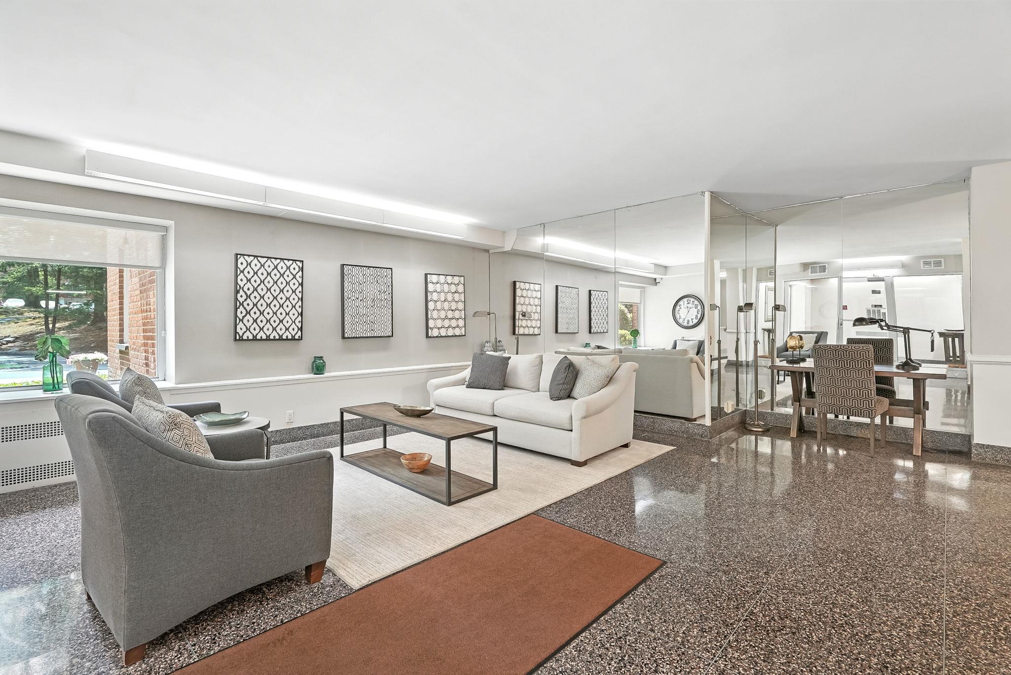 611 Palmer Road Unit: 3S