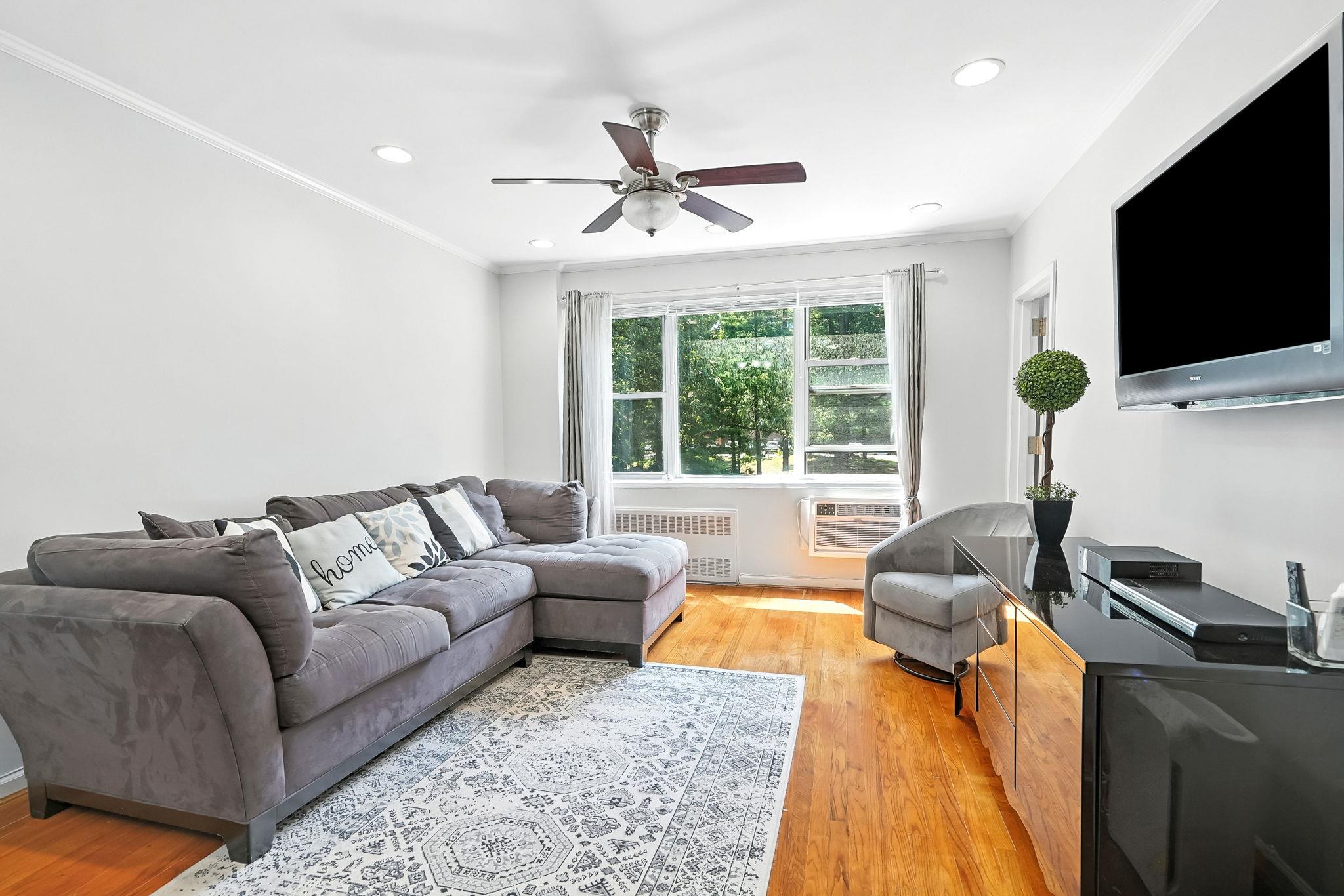 611 Palmer Road Unit: 3S