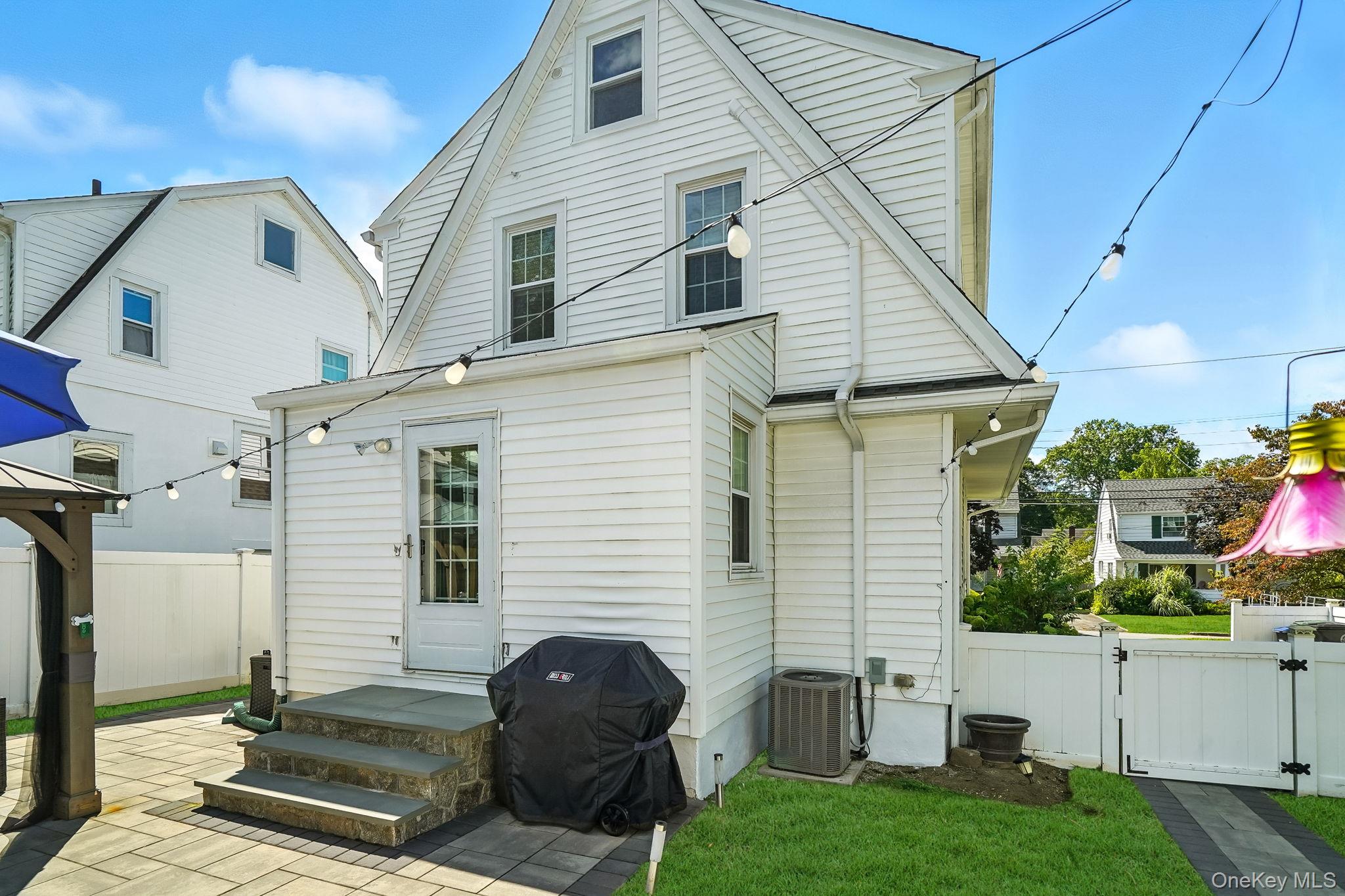 75 Smith Avenue
