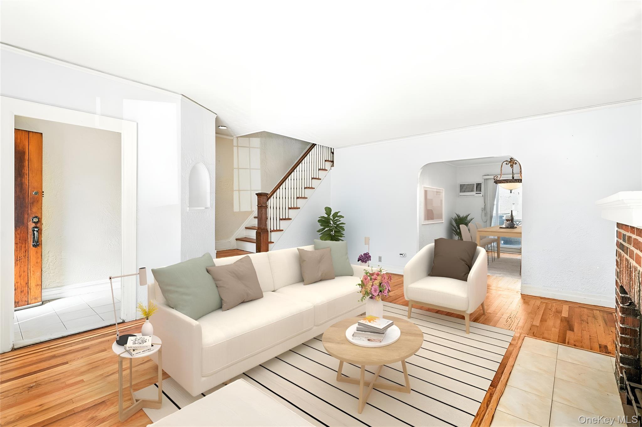 1245 Rhinelander Avenue