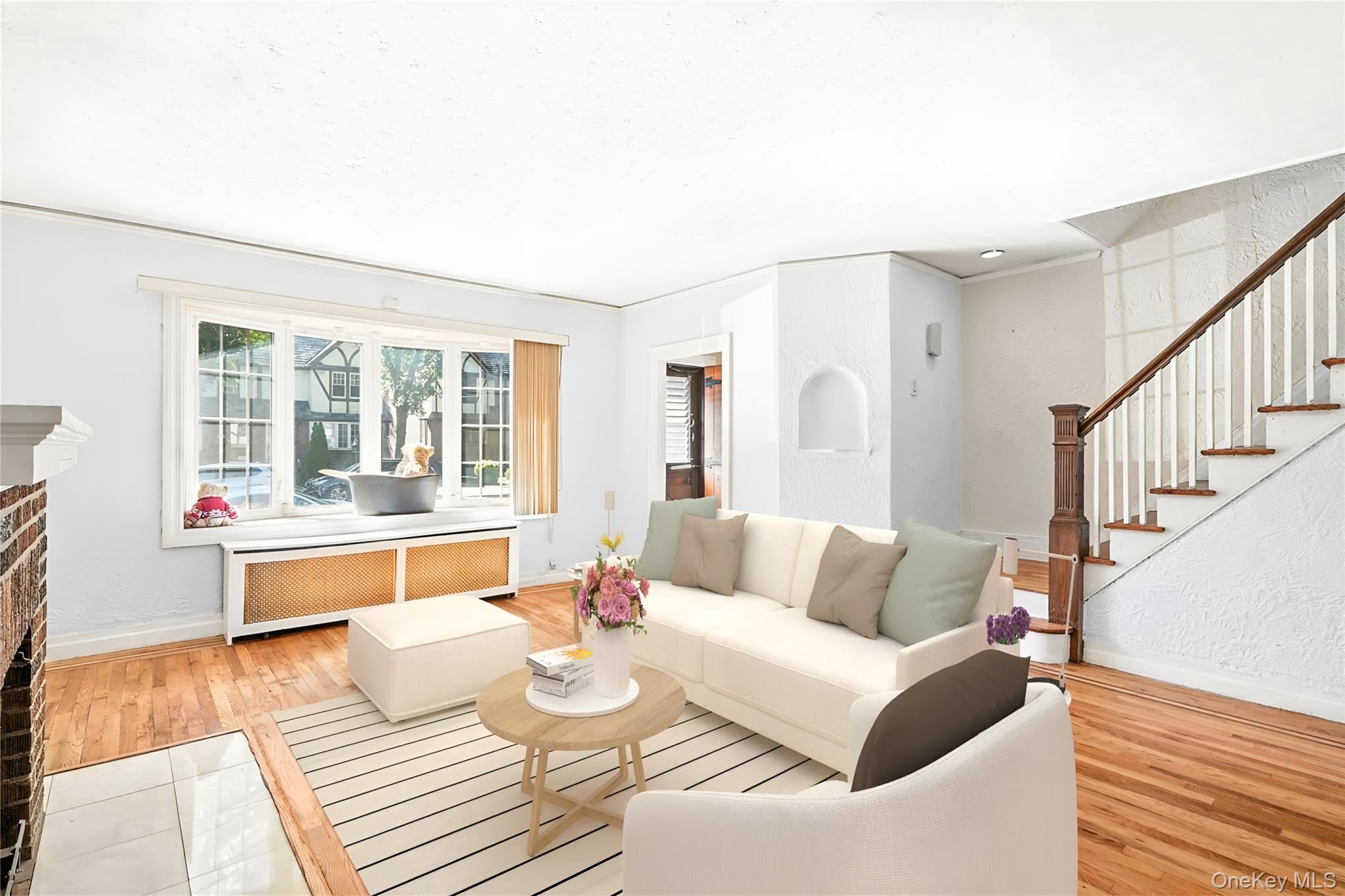 1245 Rhinelander Avenue