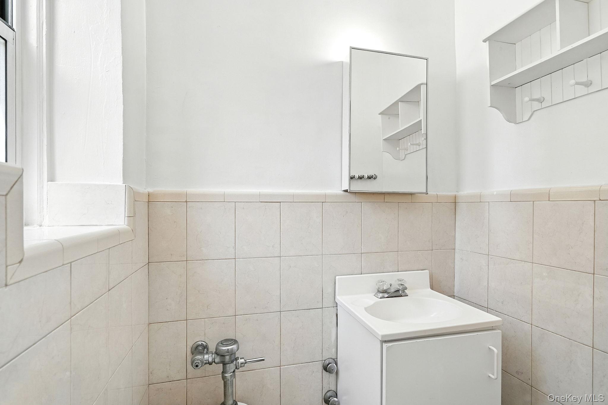 2 Sadore Lane Unit: 1K