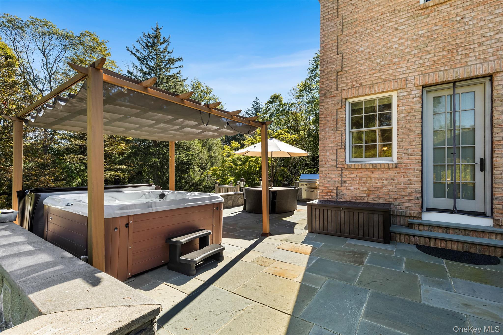 2 Heathcote Drive
