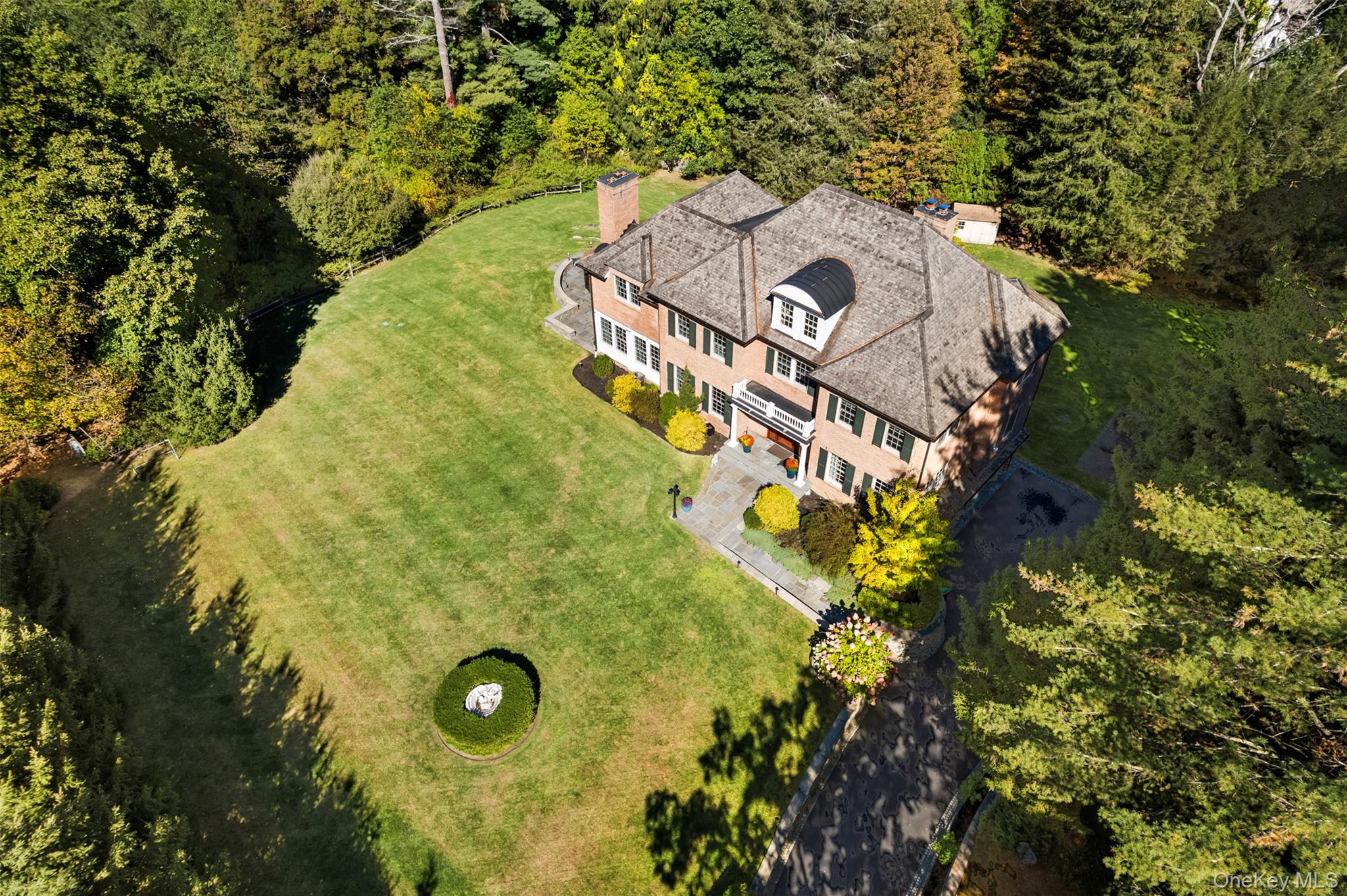 2 Heathcote Drive