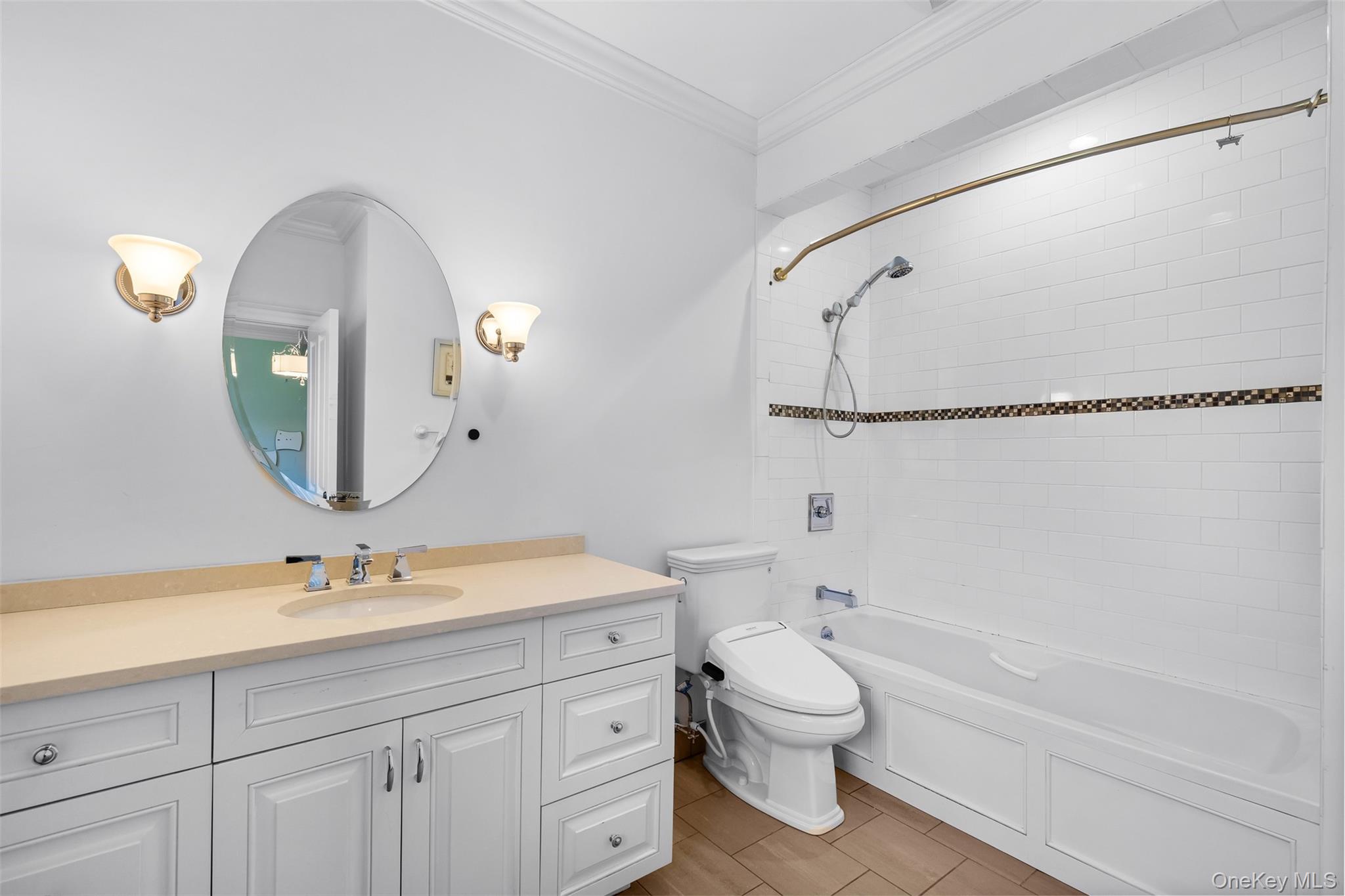2 Heathcote Drive