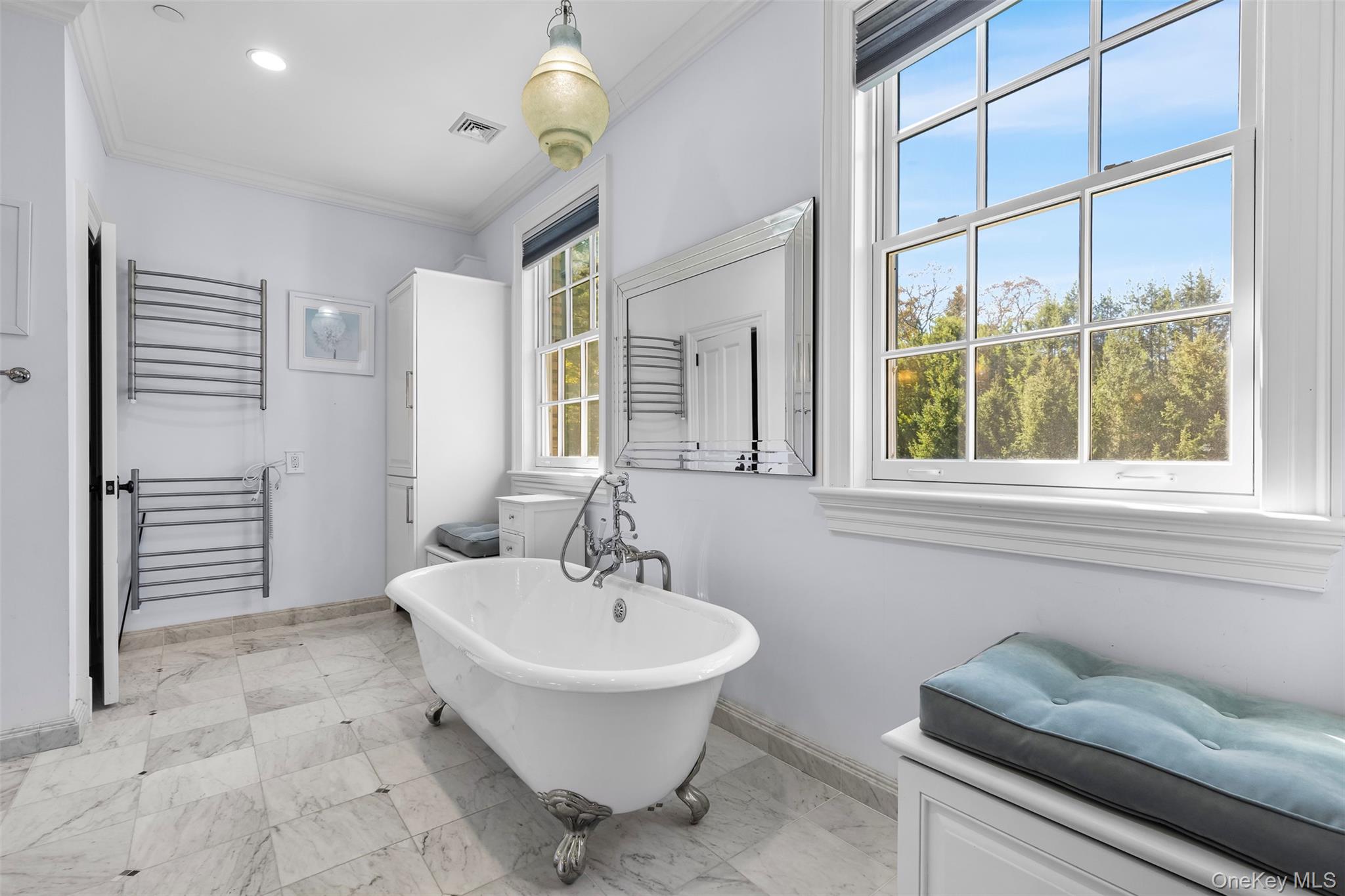 2 Heathcote Drive