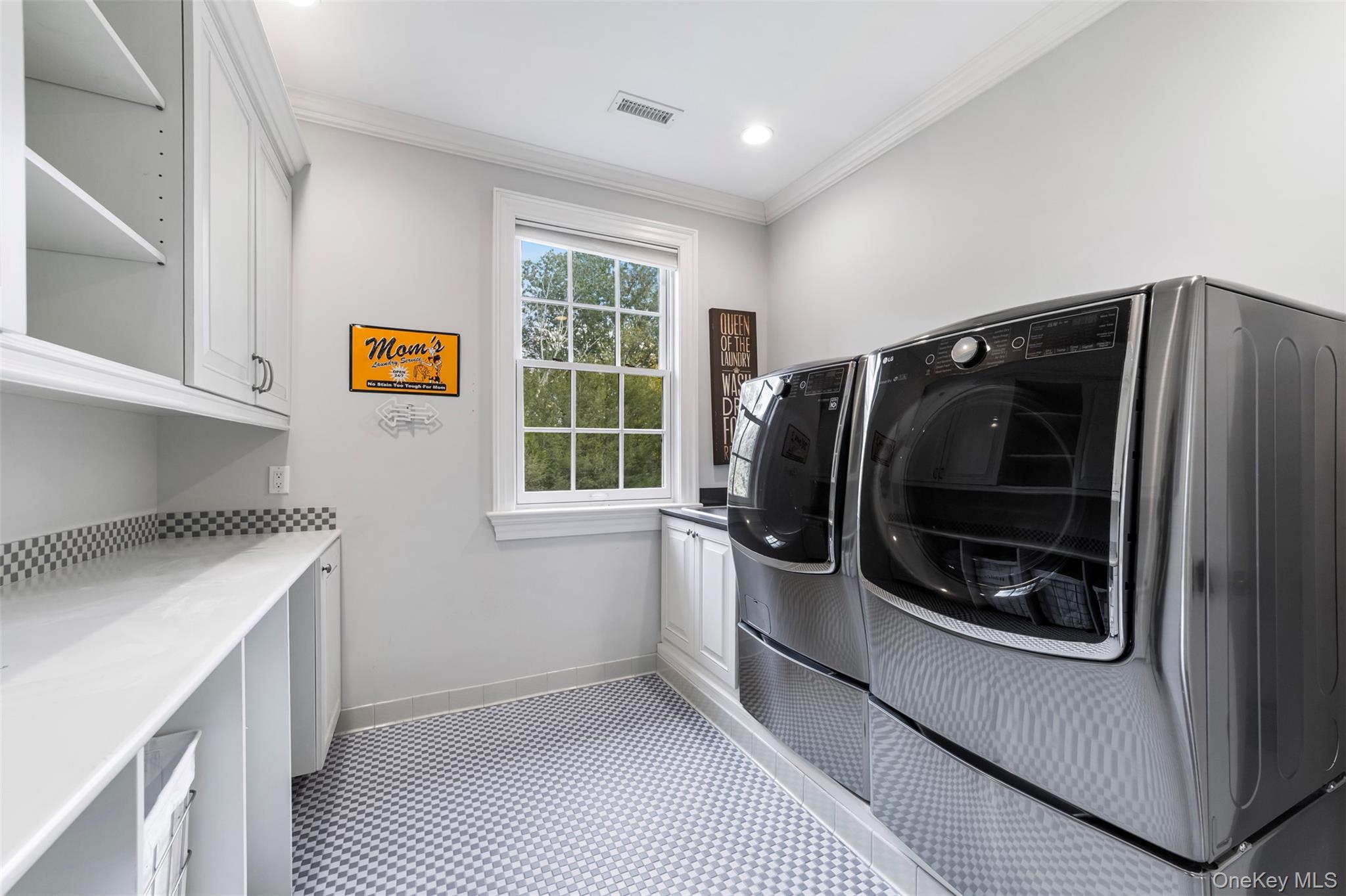 2 Heathcote Drive