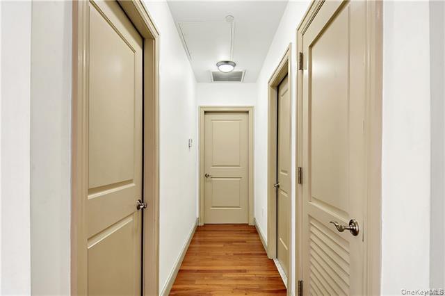 543 Main Street Unit: 402