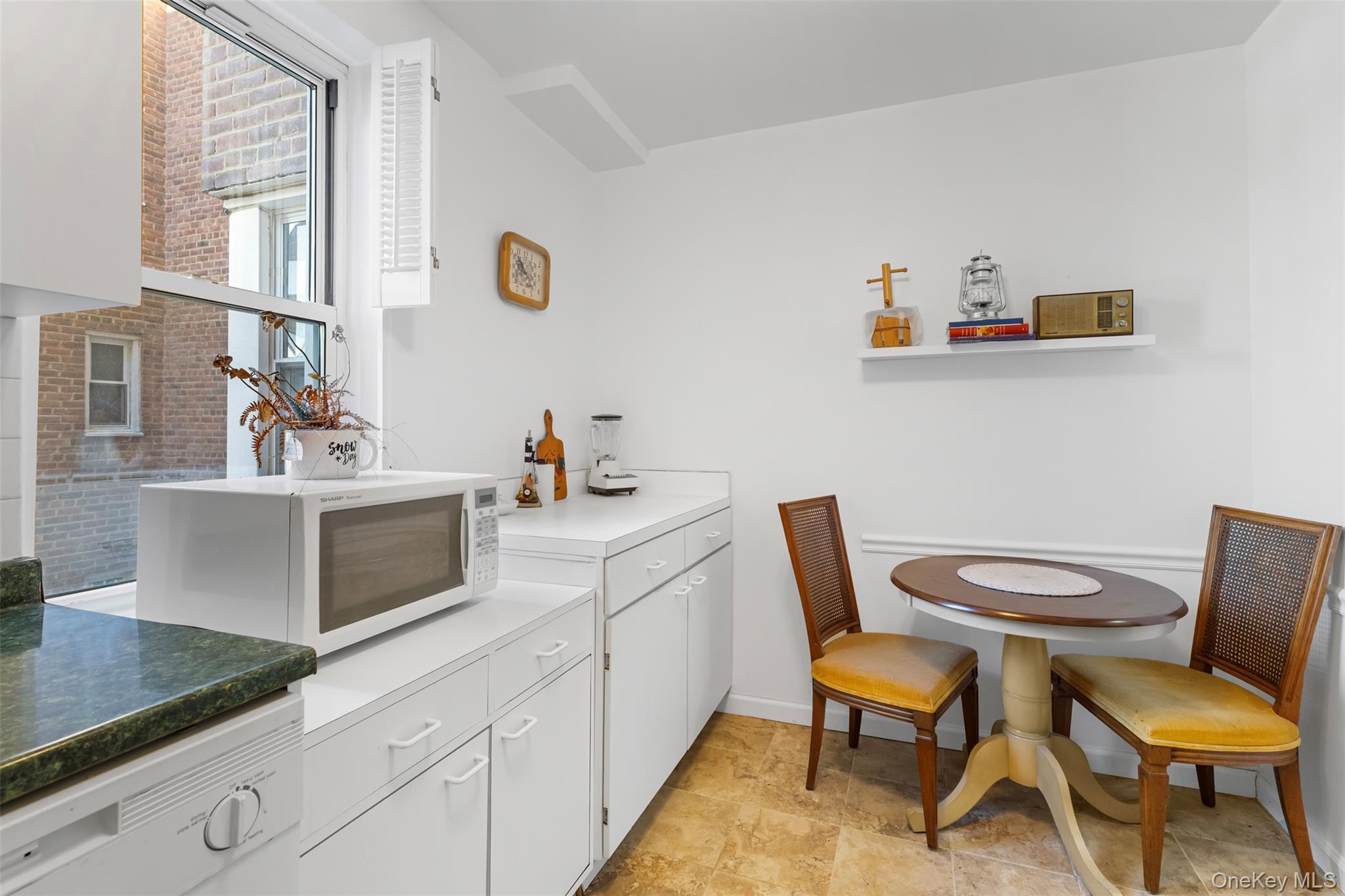 120 East Hartsdale Avenue Unit: 3Q