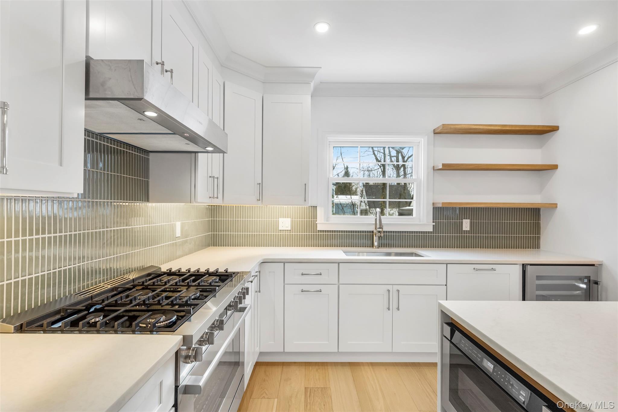 118 Soundview Avenue