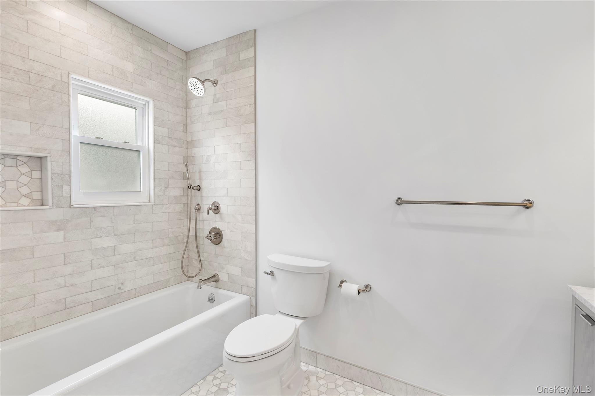 118 Soundview Avenue