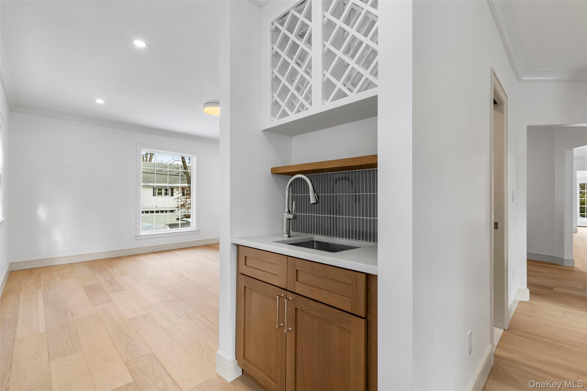 118 Soundview Avenue