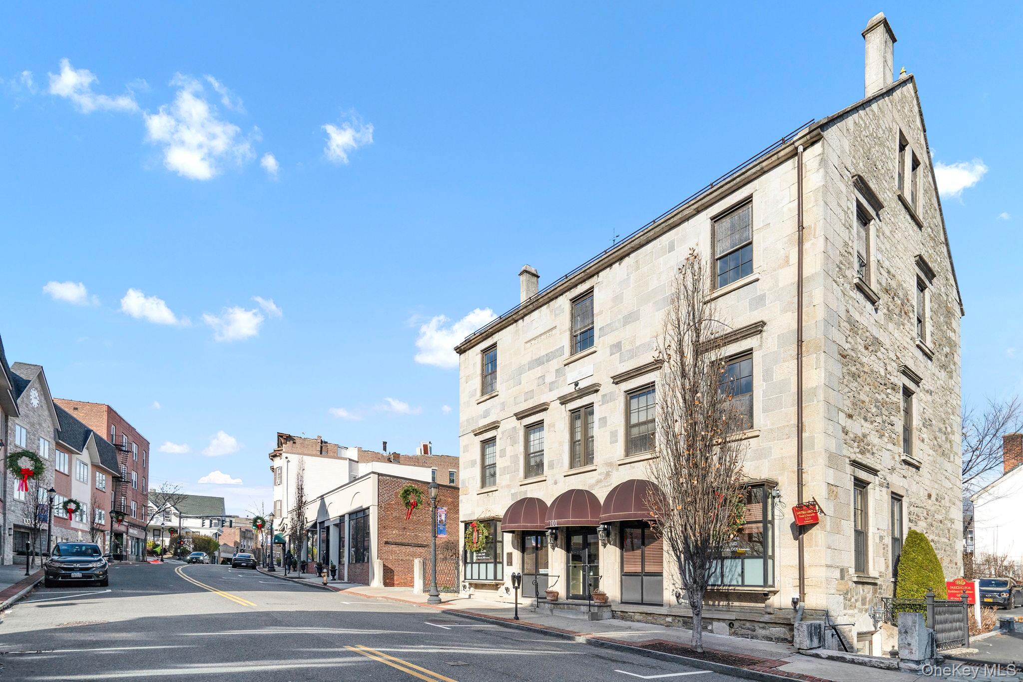 101 Main Street Unit: 3