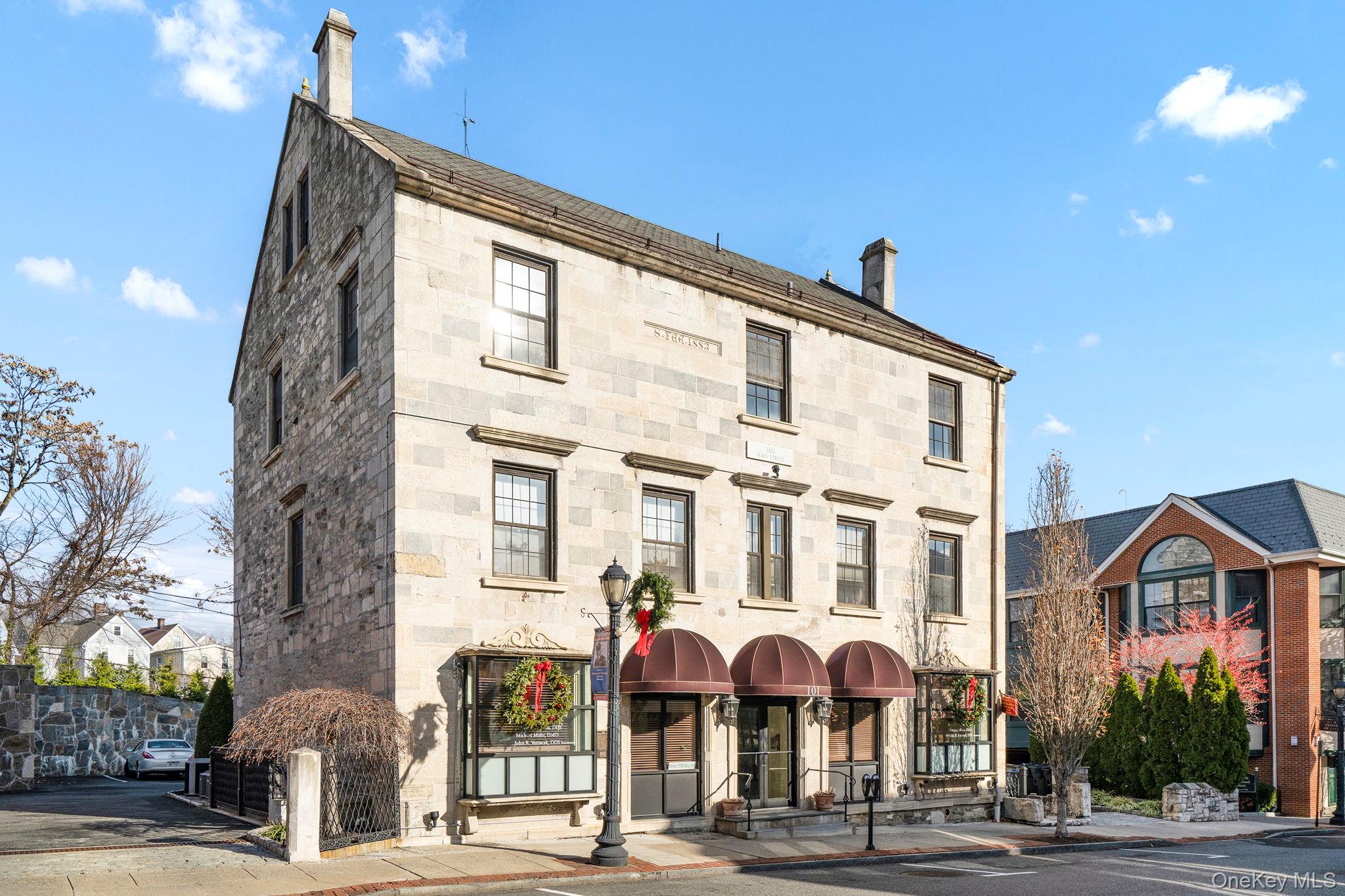 101 Main Street Unit: 3