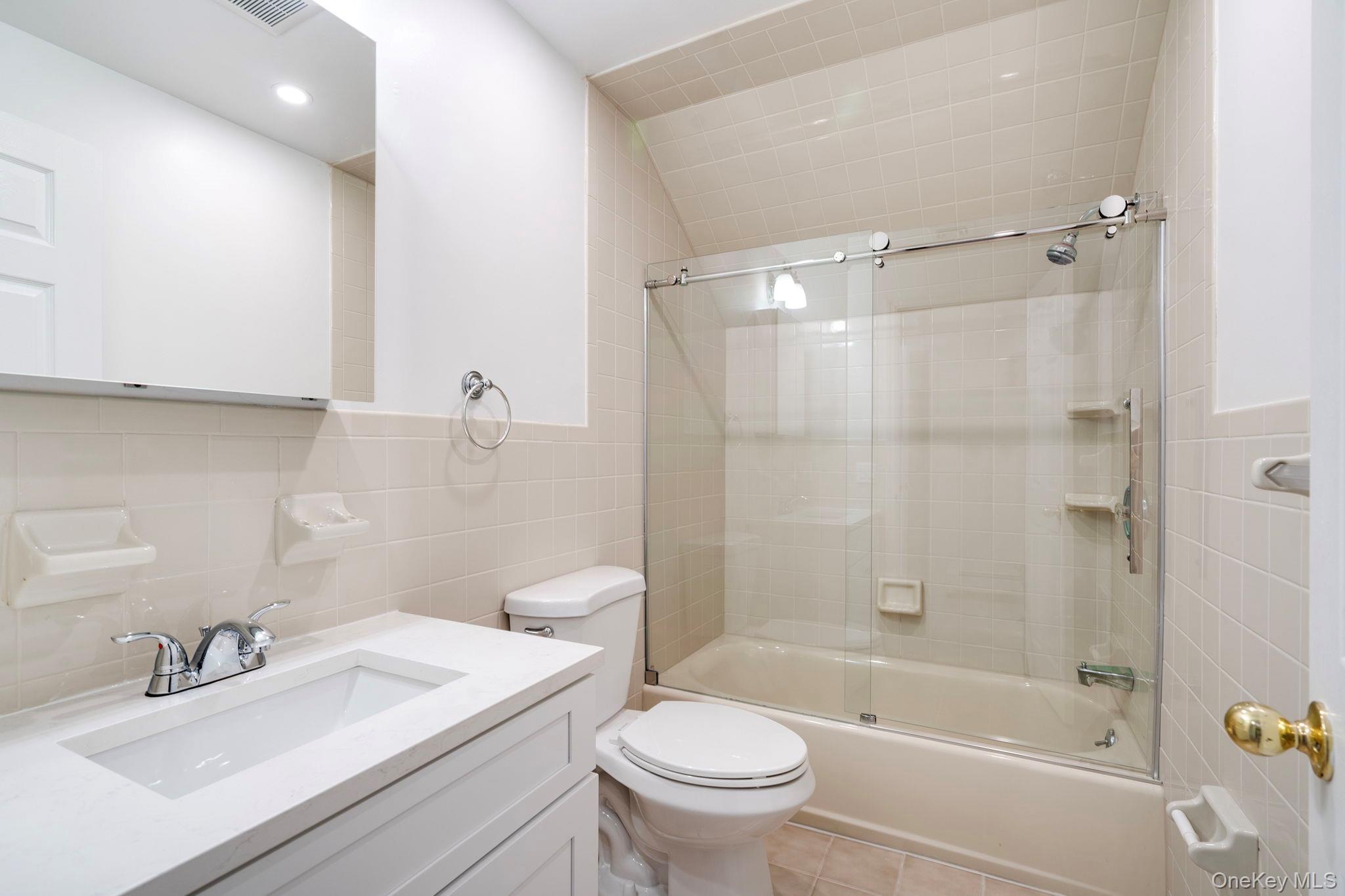 101 Main Street Unit: 3