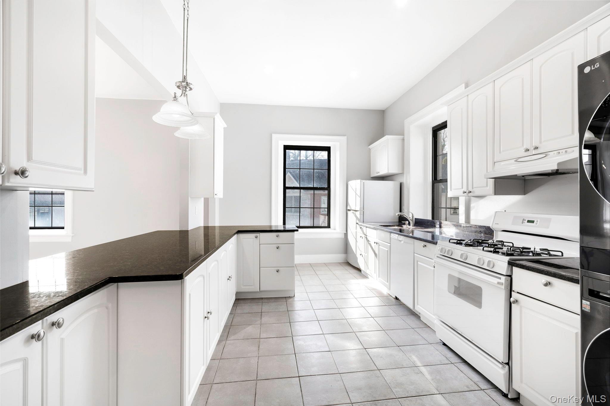 101 Main Street Unit: 3