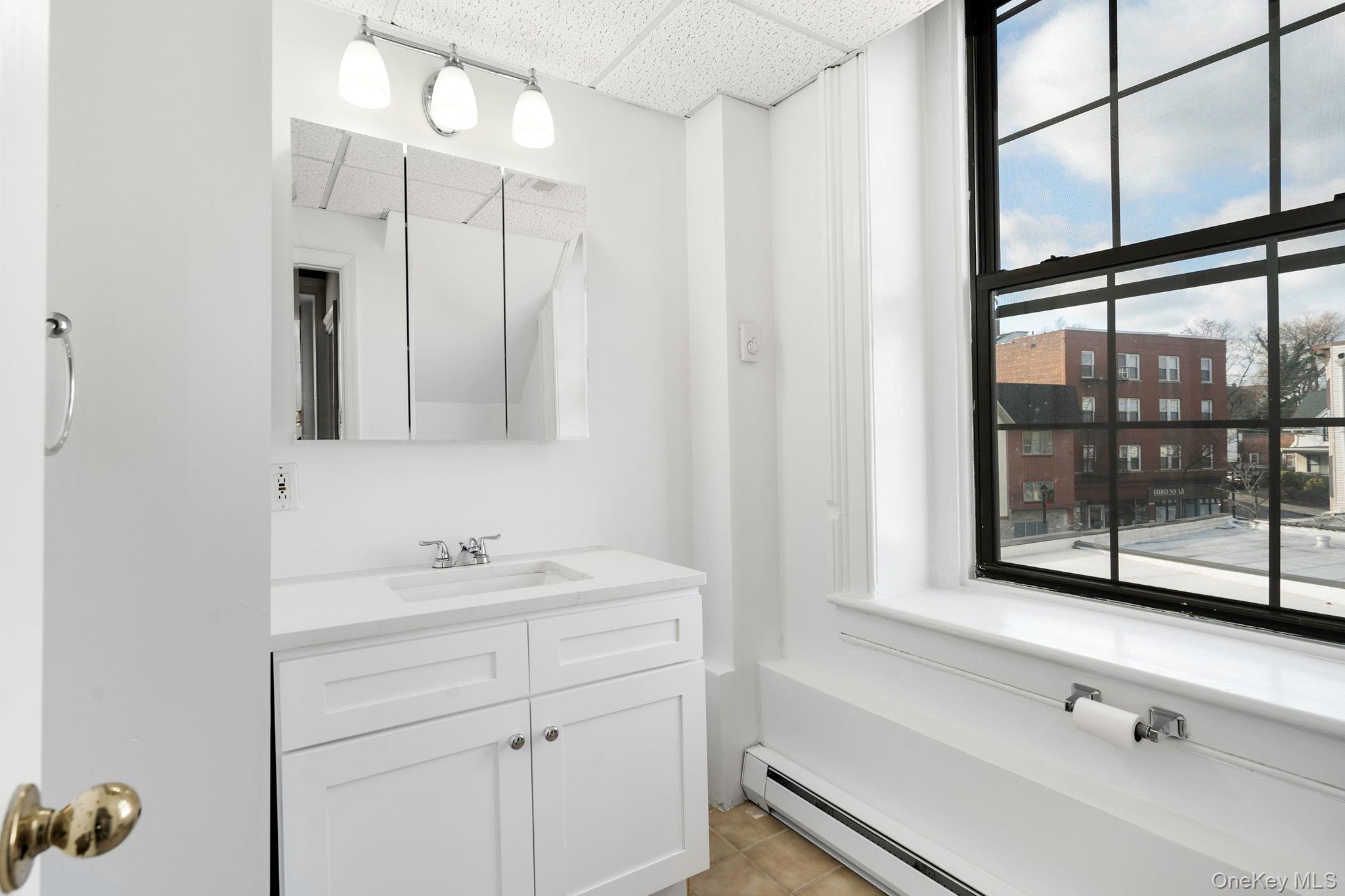 101 Main Street Unit: 3