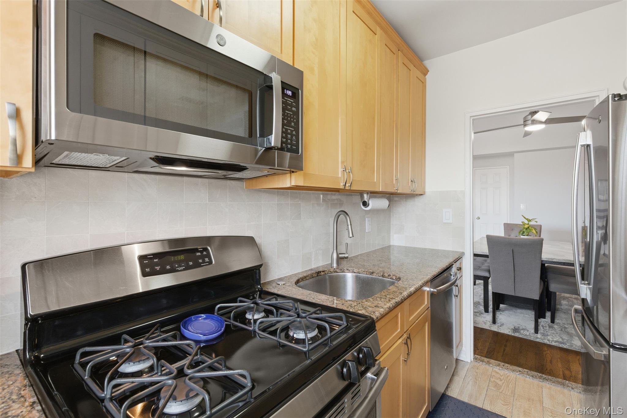 325 Main Street Unit: 6H