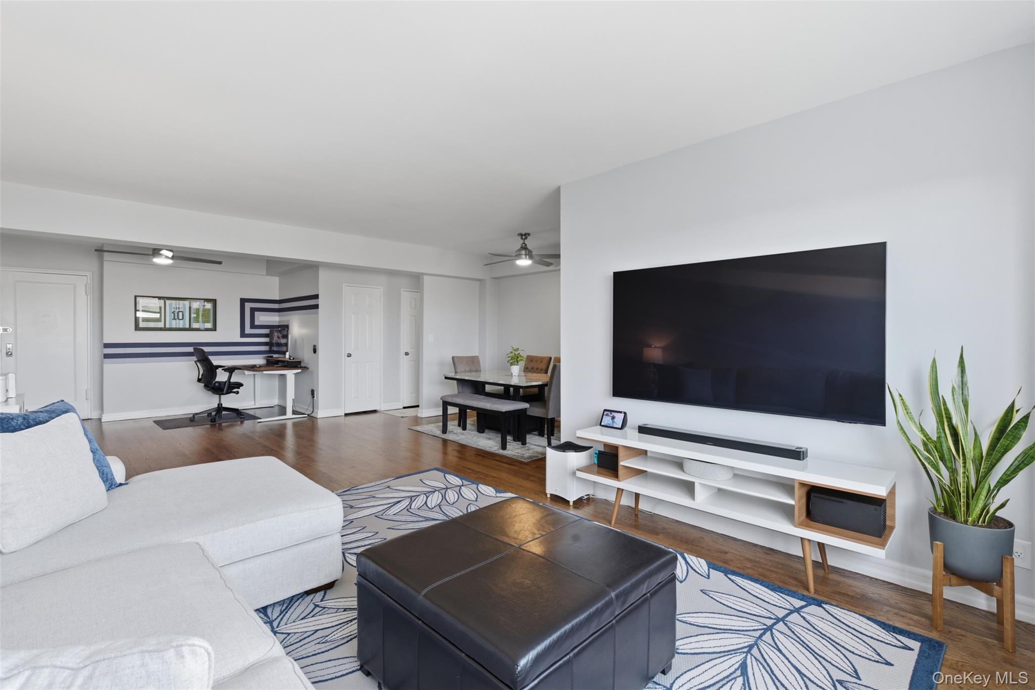 325 Main Street Unit: 6H