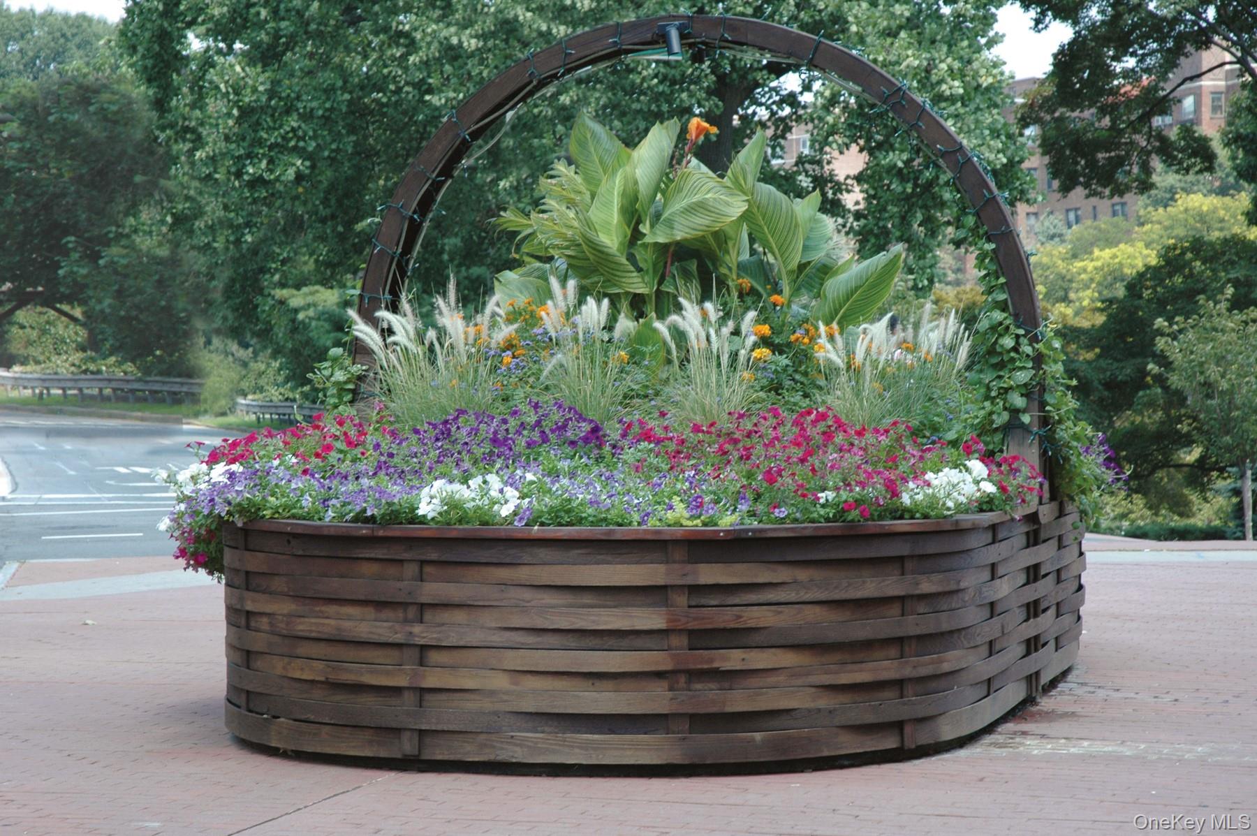 325 Main Street Unit: 6H