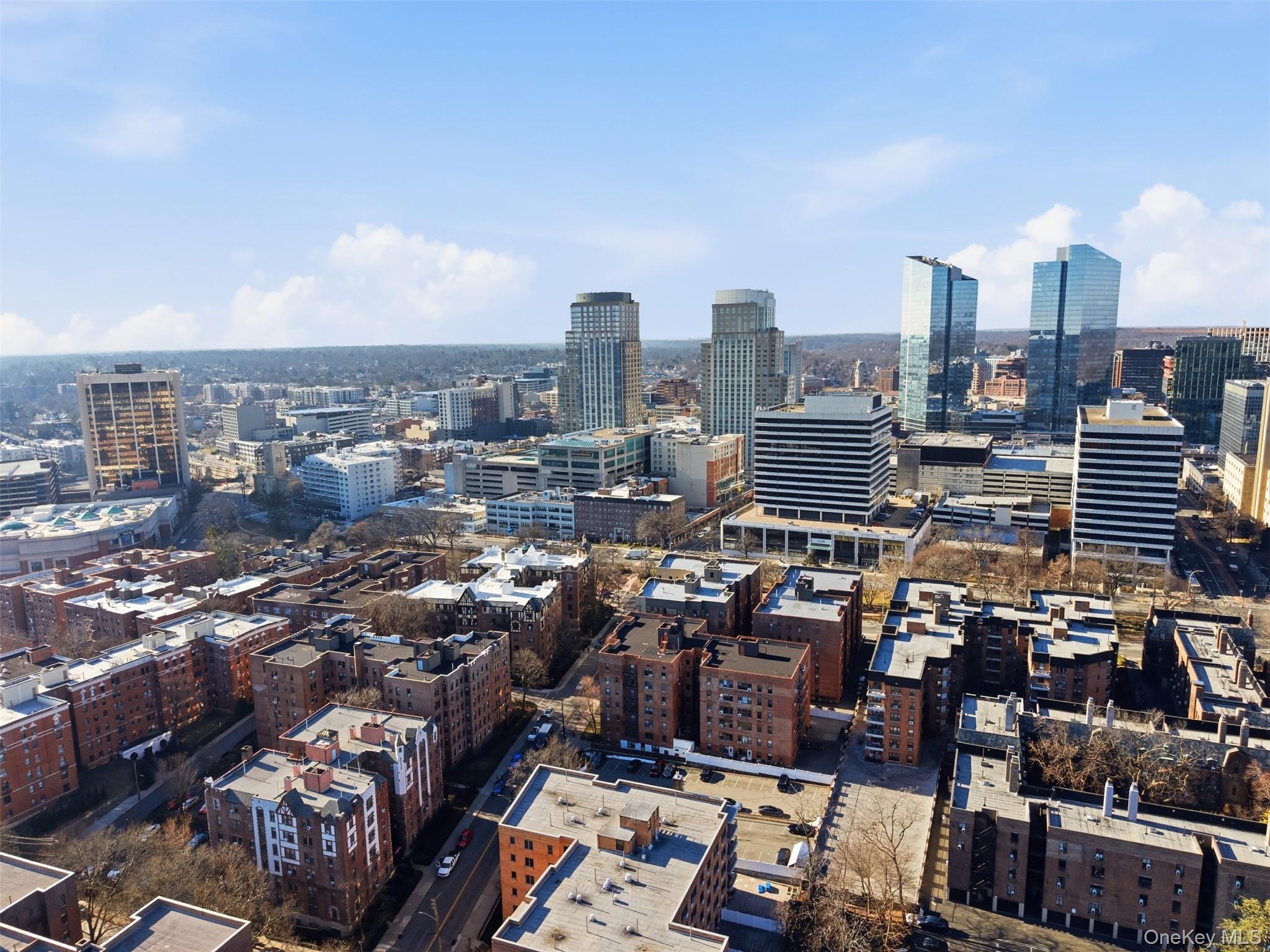 325 Main Street Unit: 6H