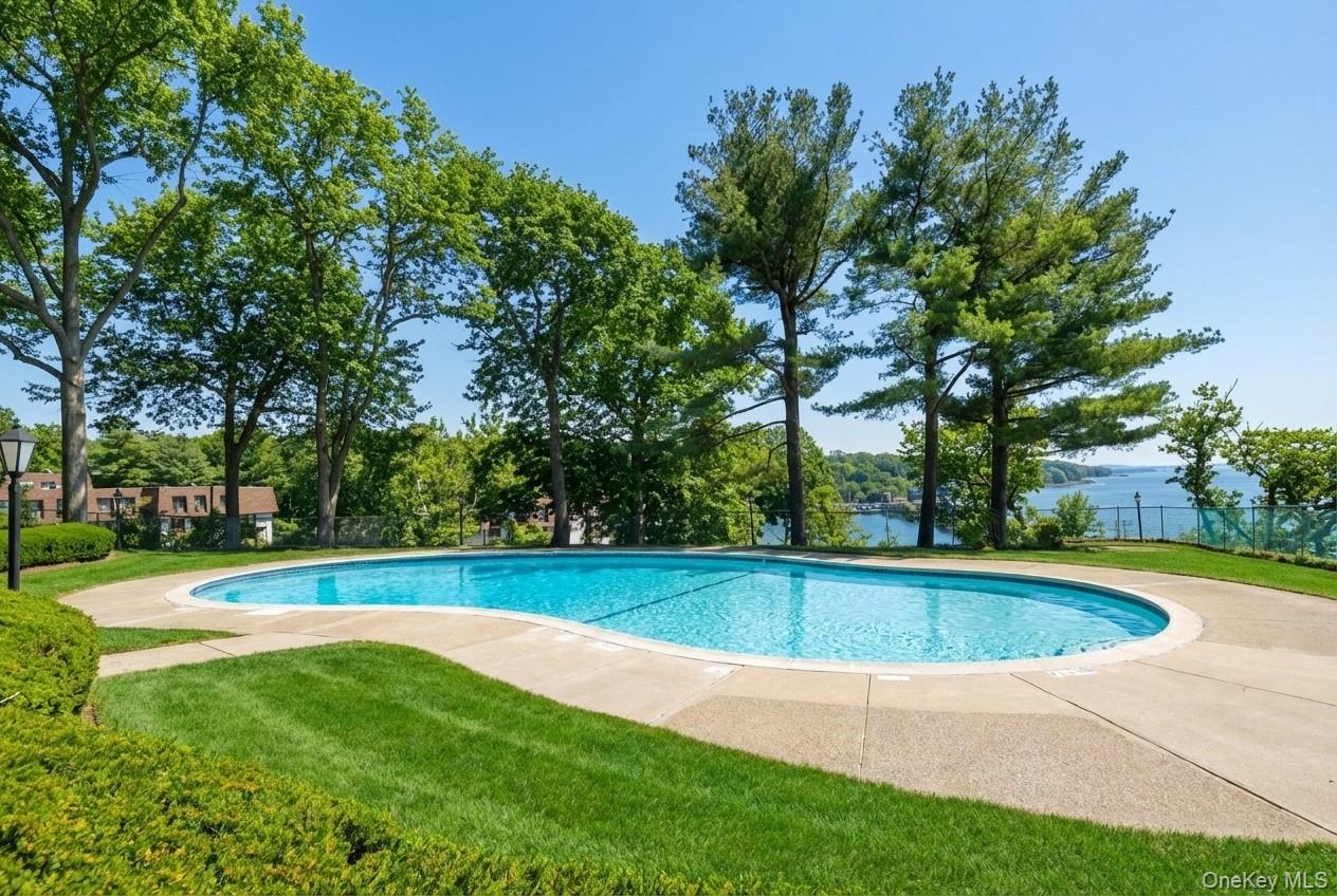 16 Rockledge Unit: 2C-1