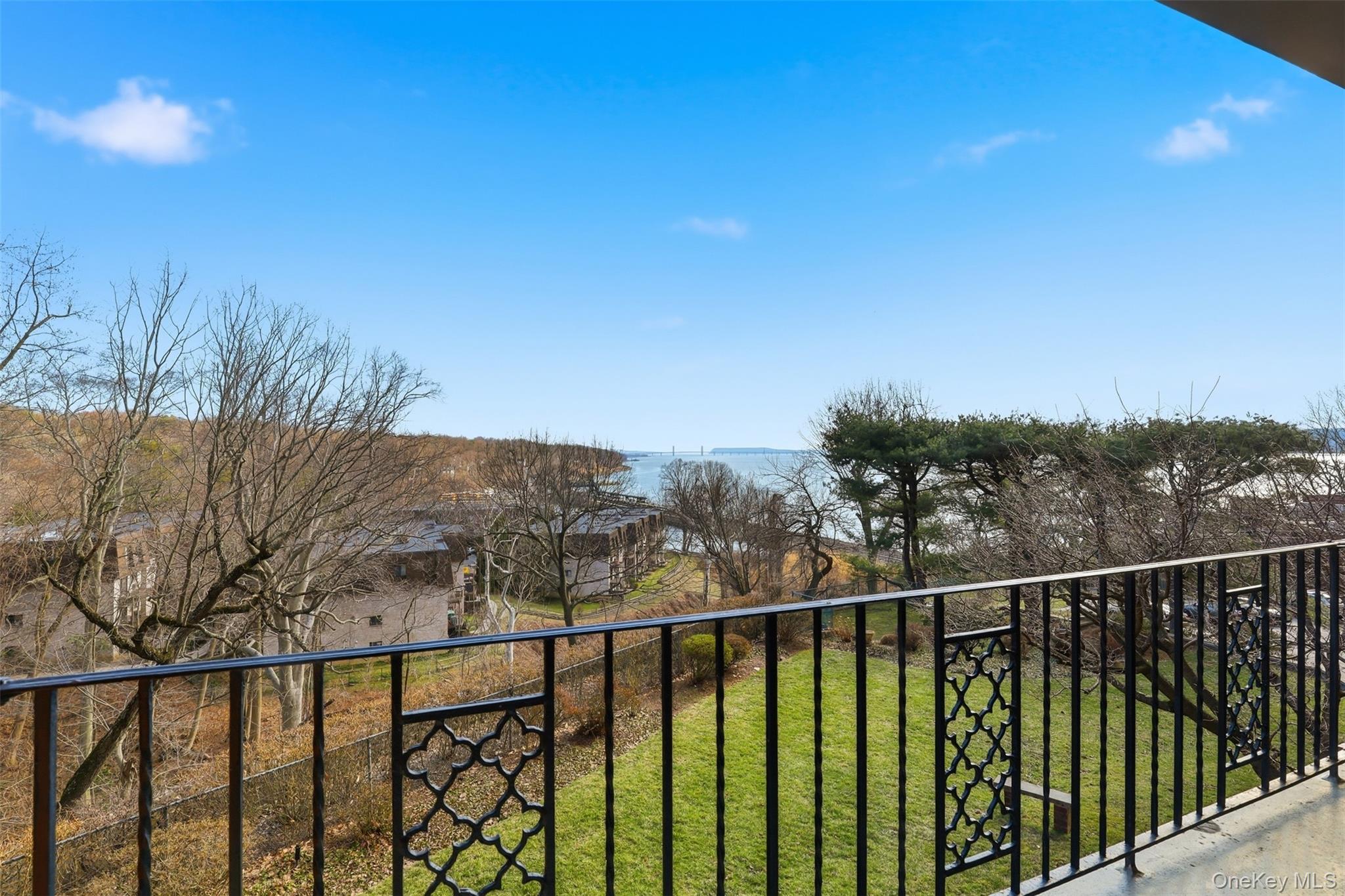 16 Rockledge Unit: 2C-1