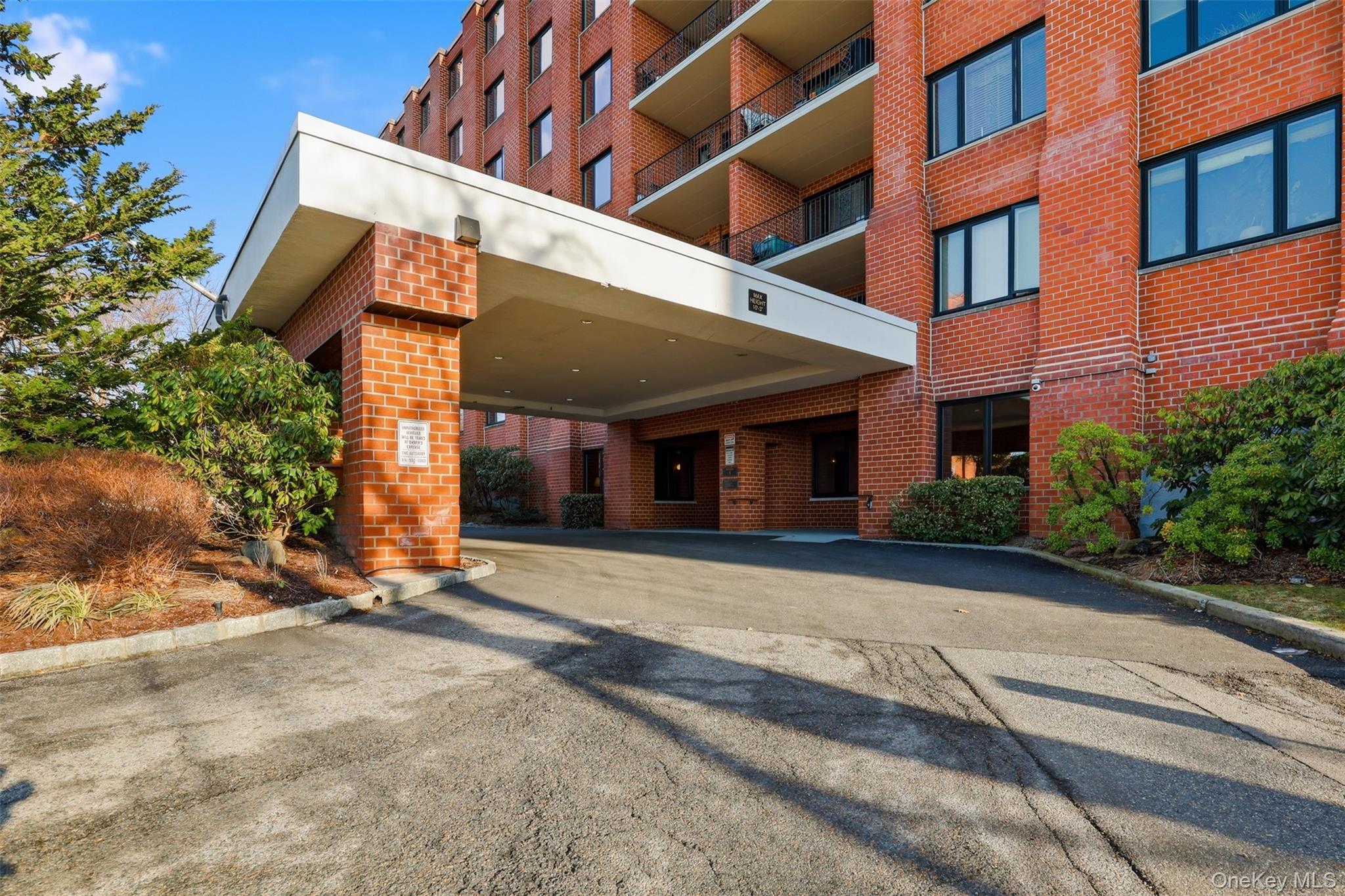 16 Rockledge Unit: 2C-1