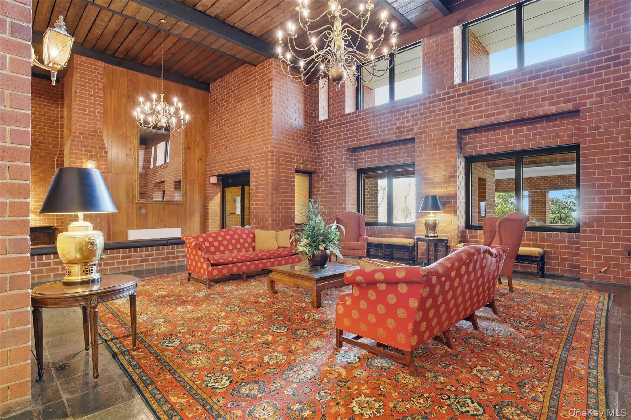 16 Rockledge Unit: 2C-1