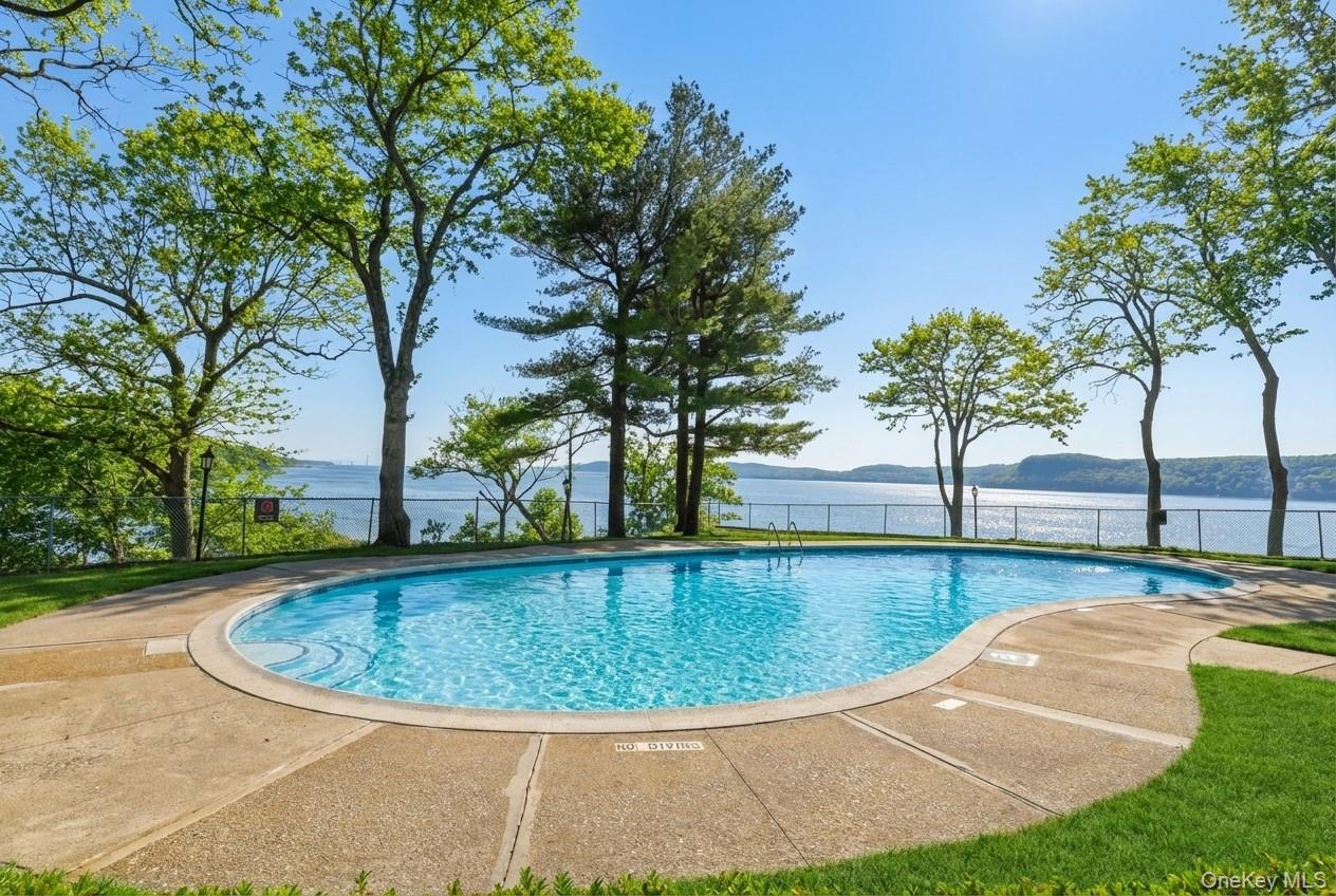 16 Rockledge Unit: 2C-1