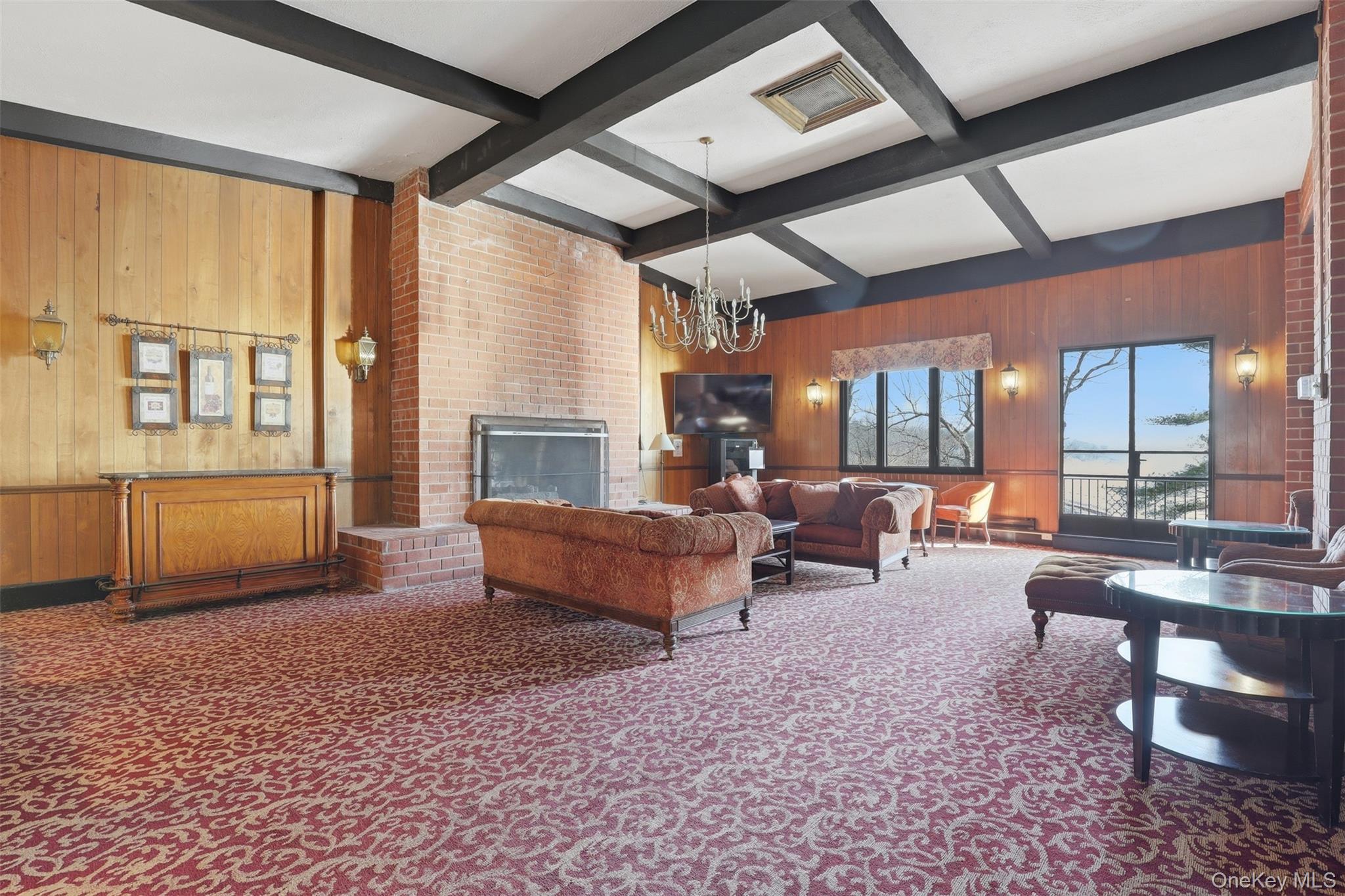 16 Rockledge Unit: 2C-1