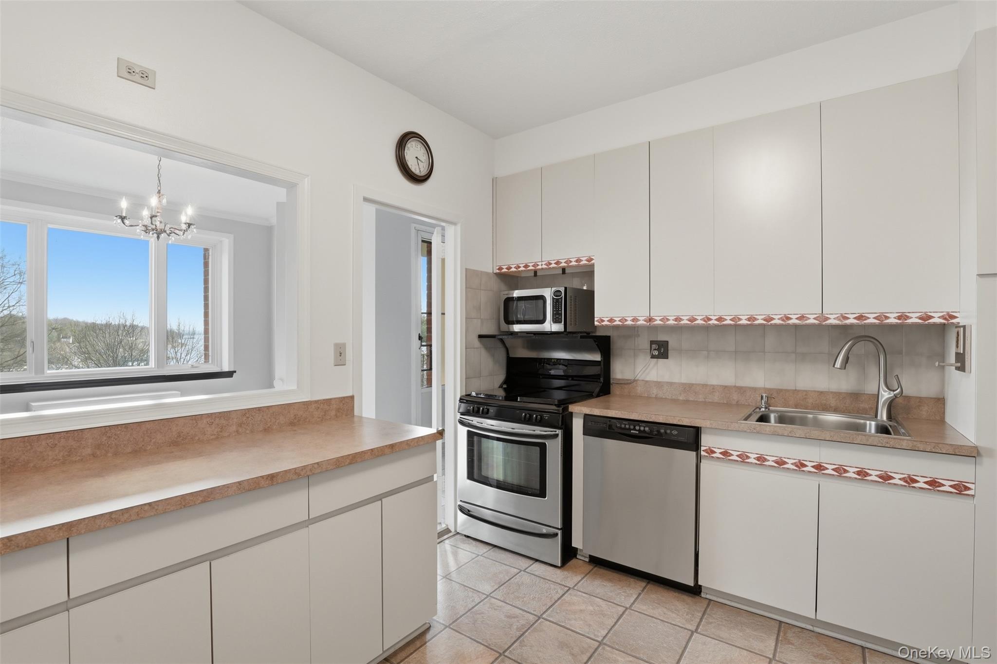 16 Rockledge Unit: 2C-1