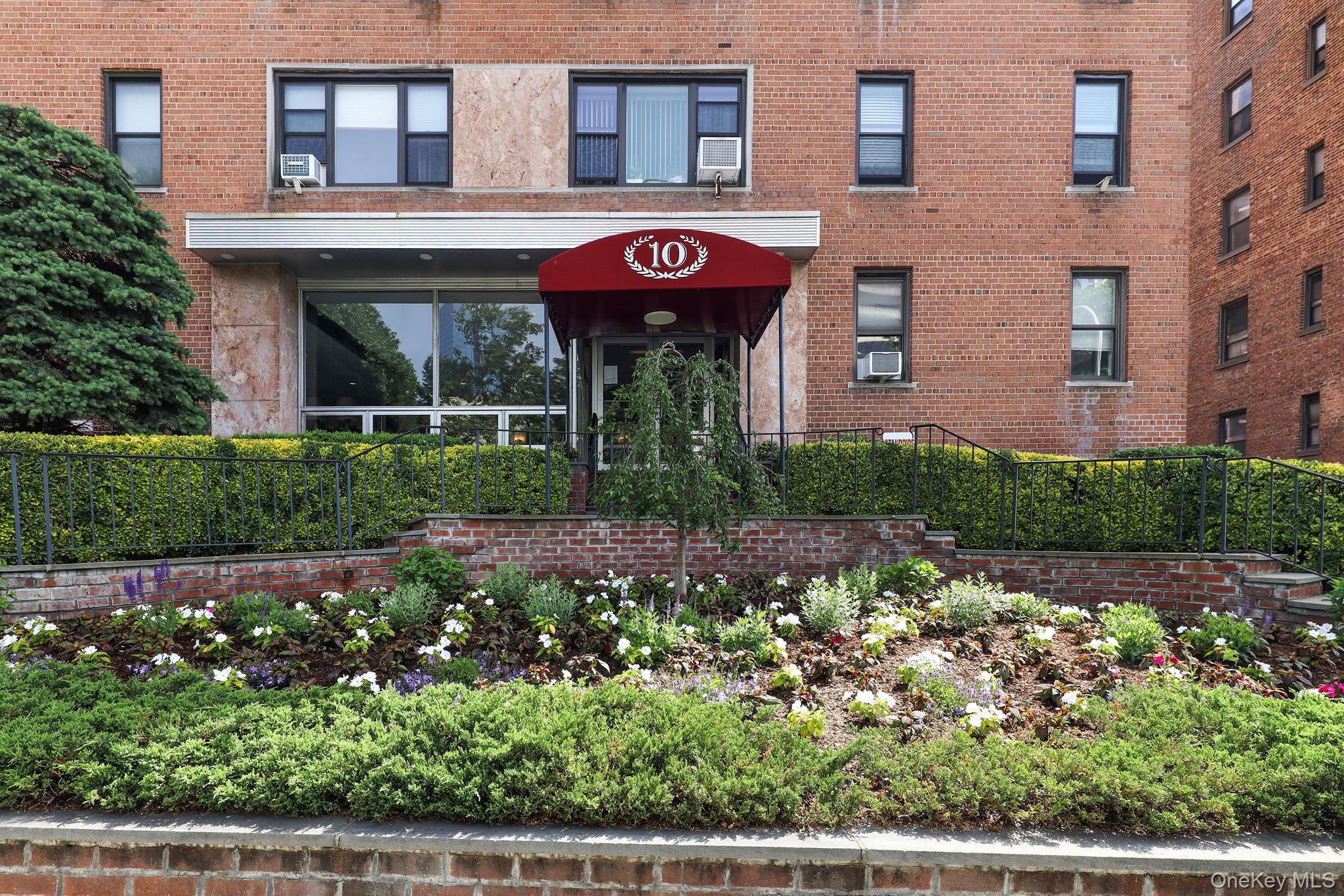 10 North Broadway Unit: 3H