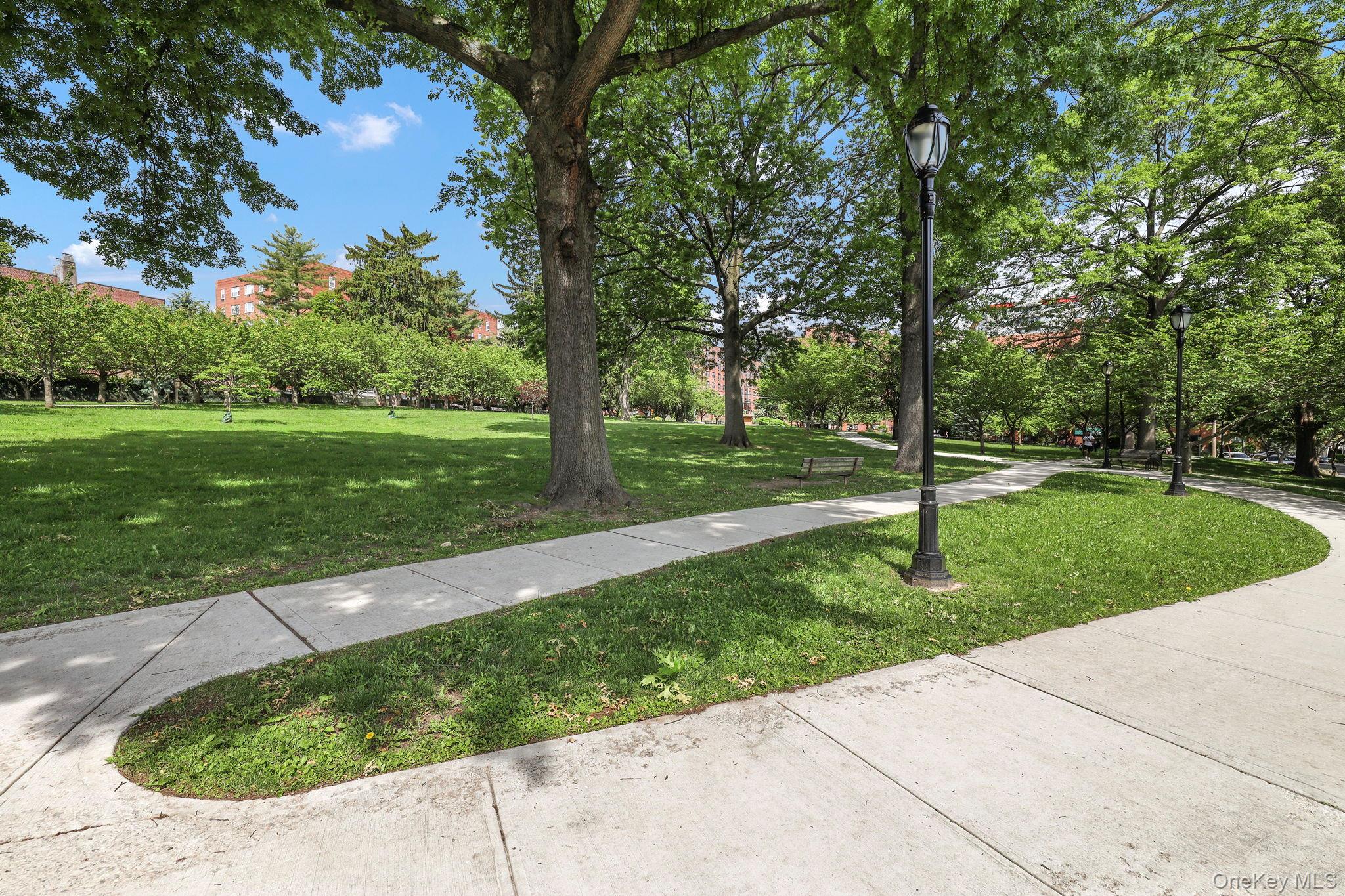 10 North Broadway Unit: 3H