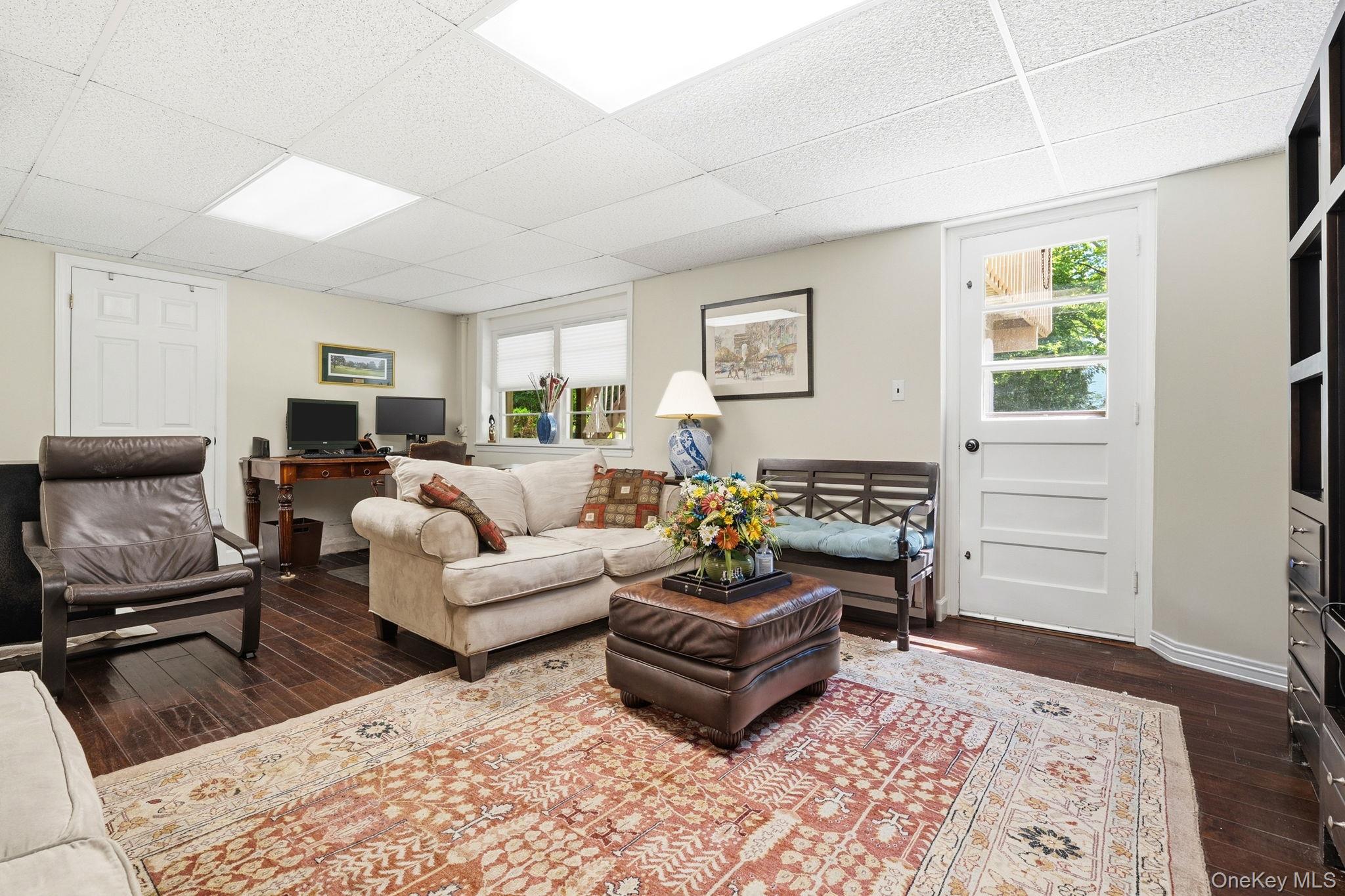 3 Dupont Avenue