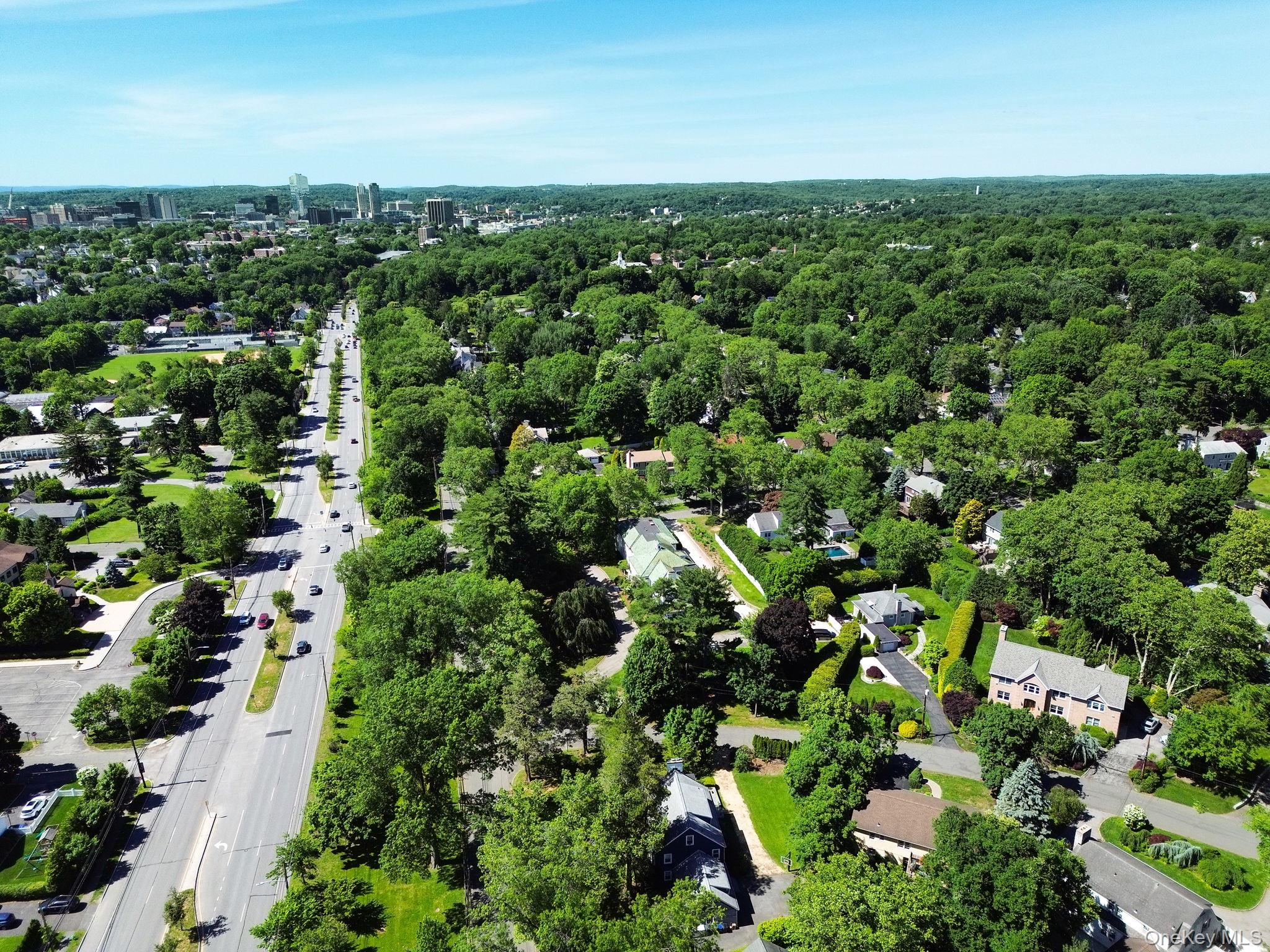 3 Dupont Avenue