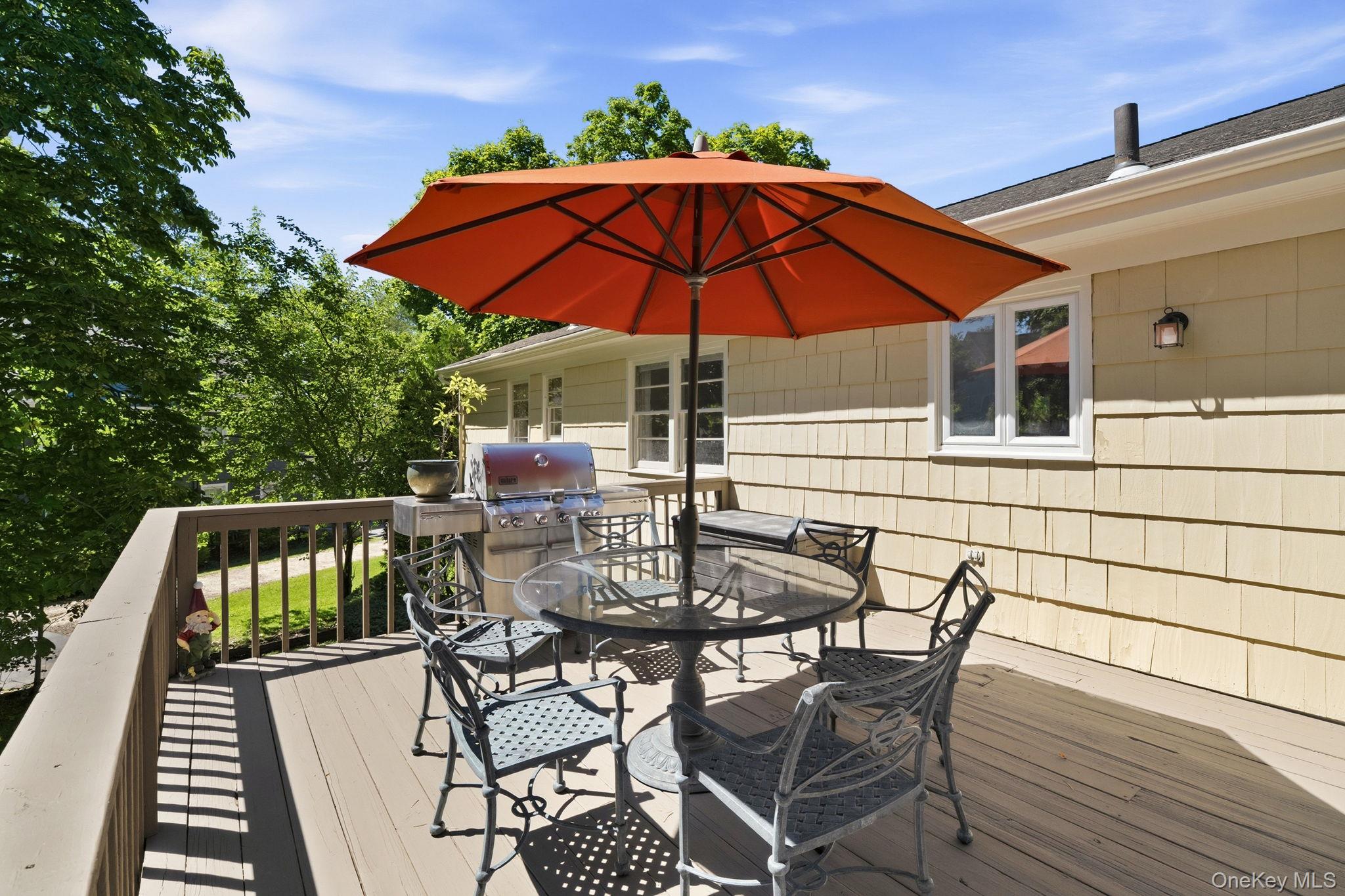 3 Dupont Avenue
