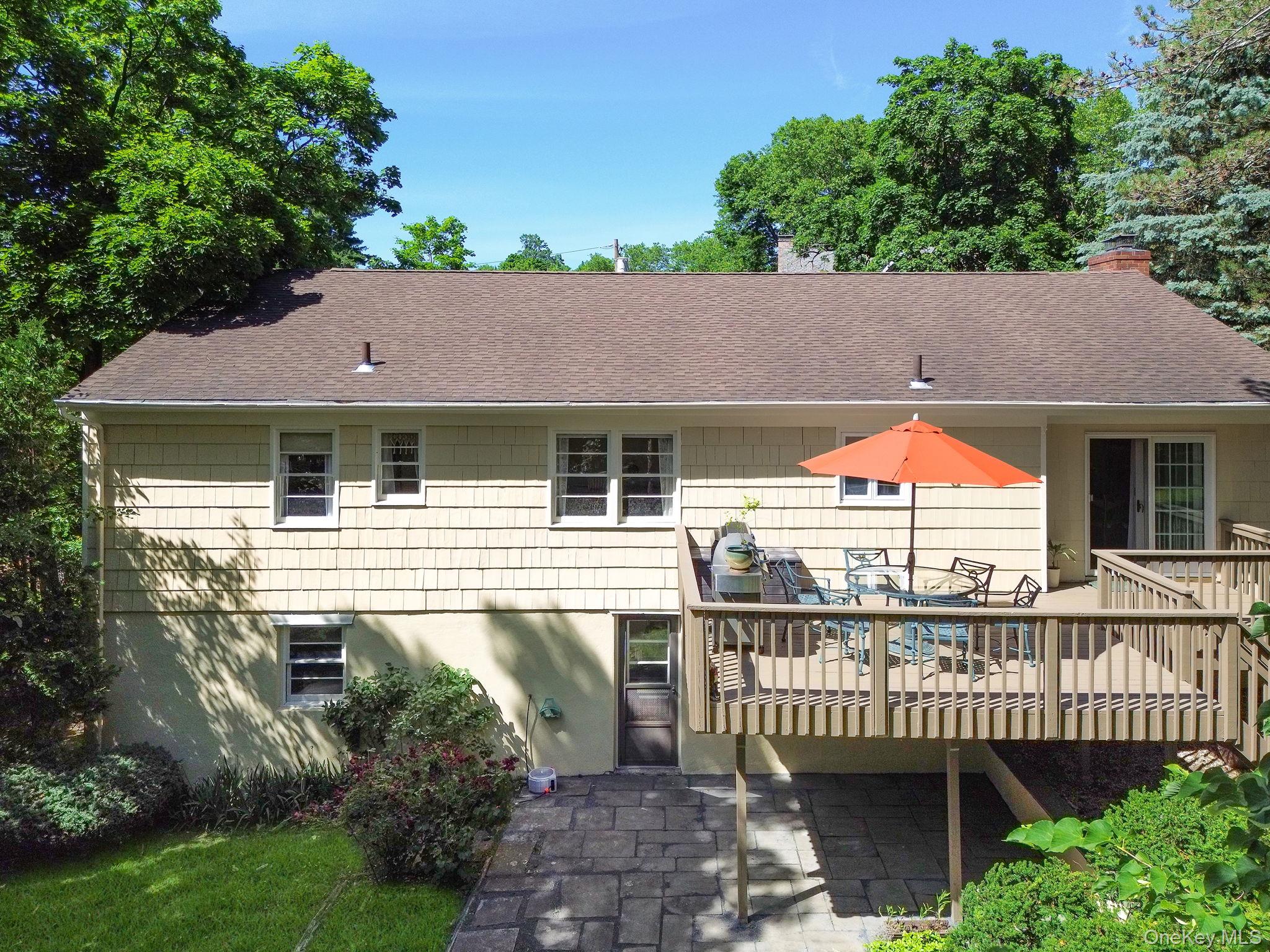 3 Dupont Avenue