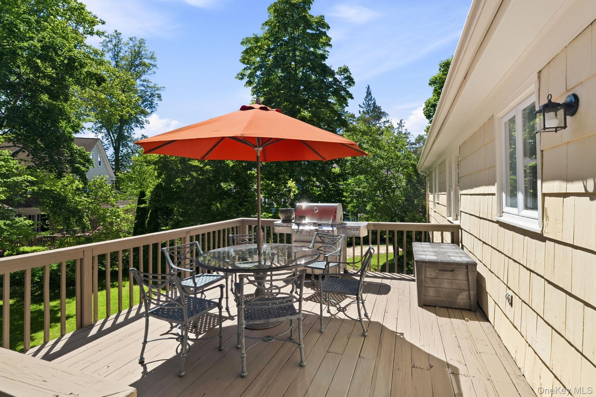 3 Dupont Avenue