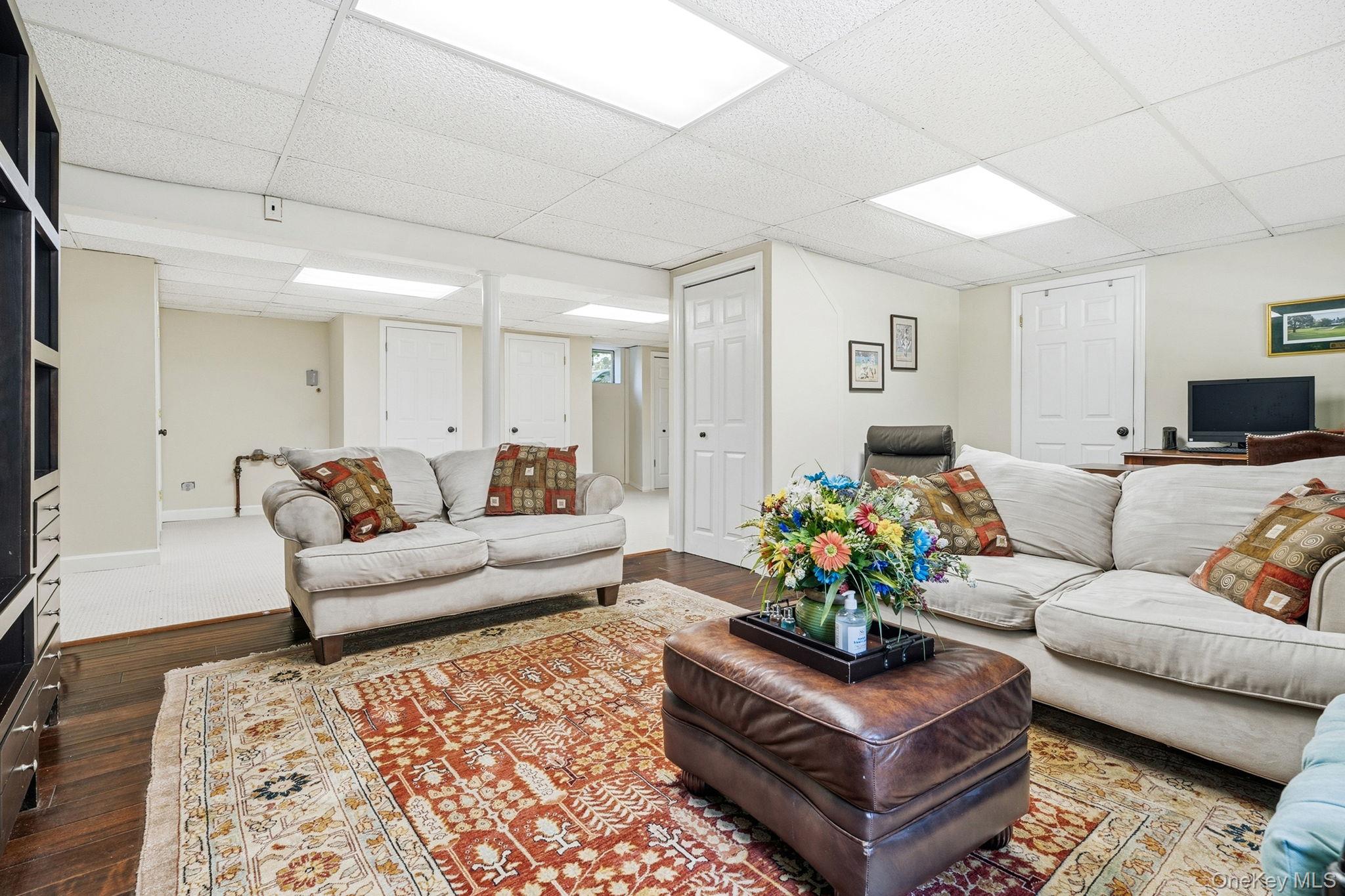 3 Dupont Avenue