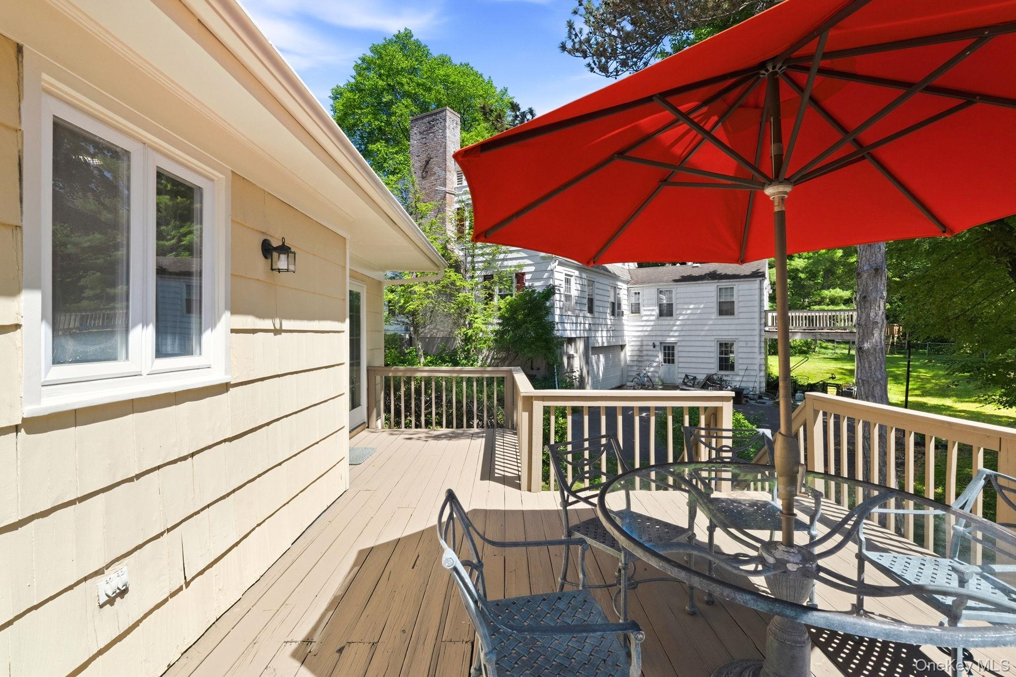3 Dupont Avenue