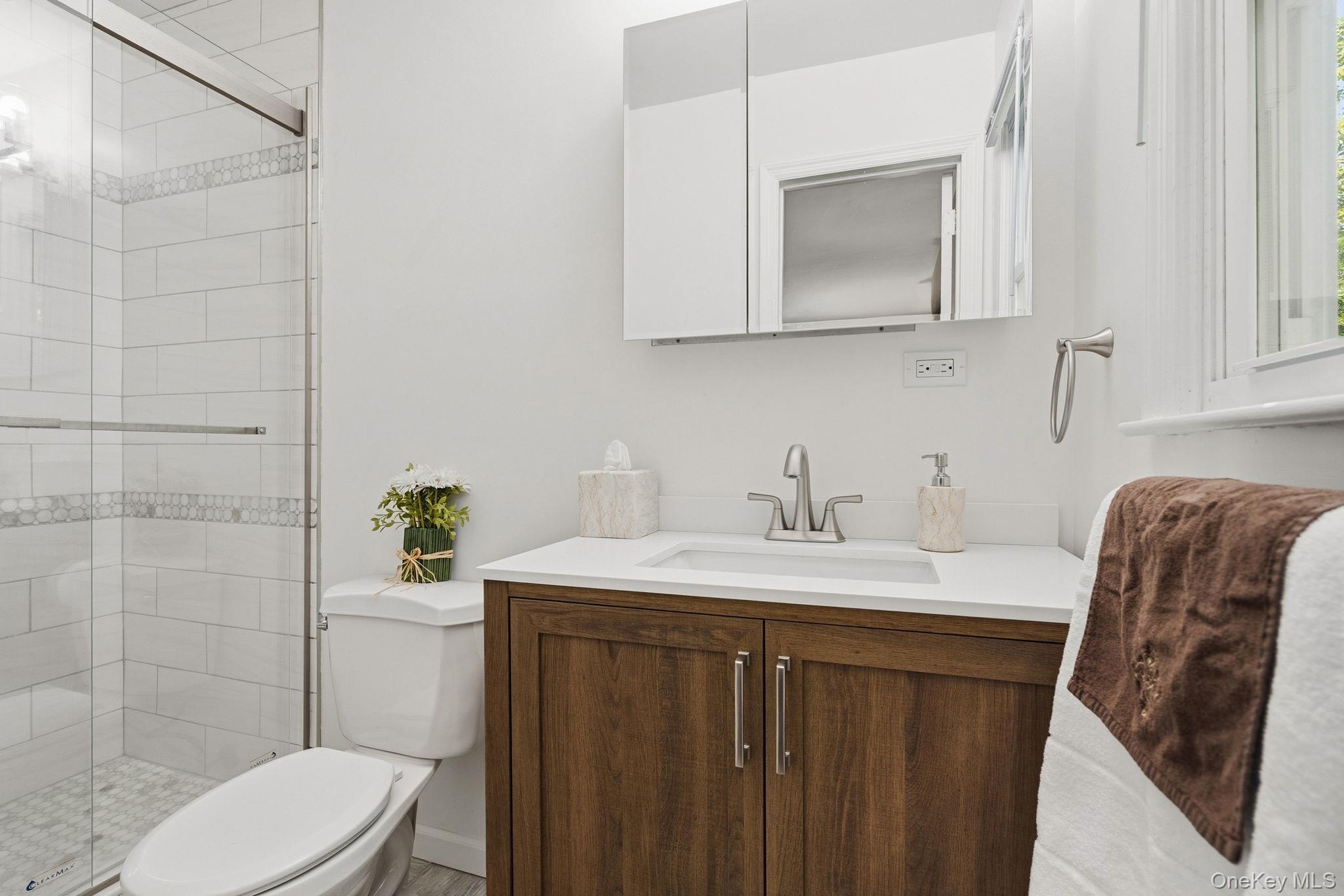 3 Dupont Avenue