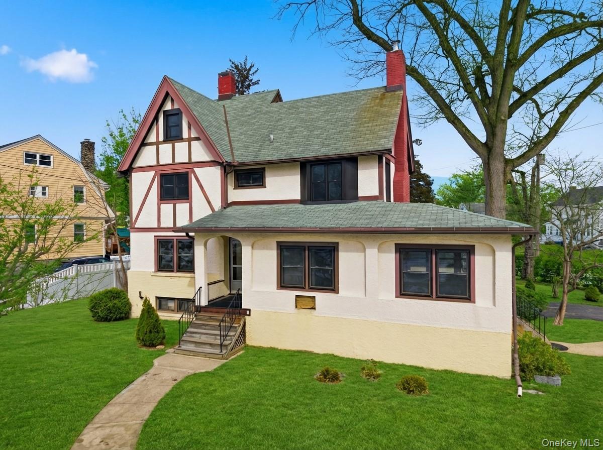 25 Midland Avenue