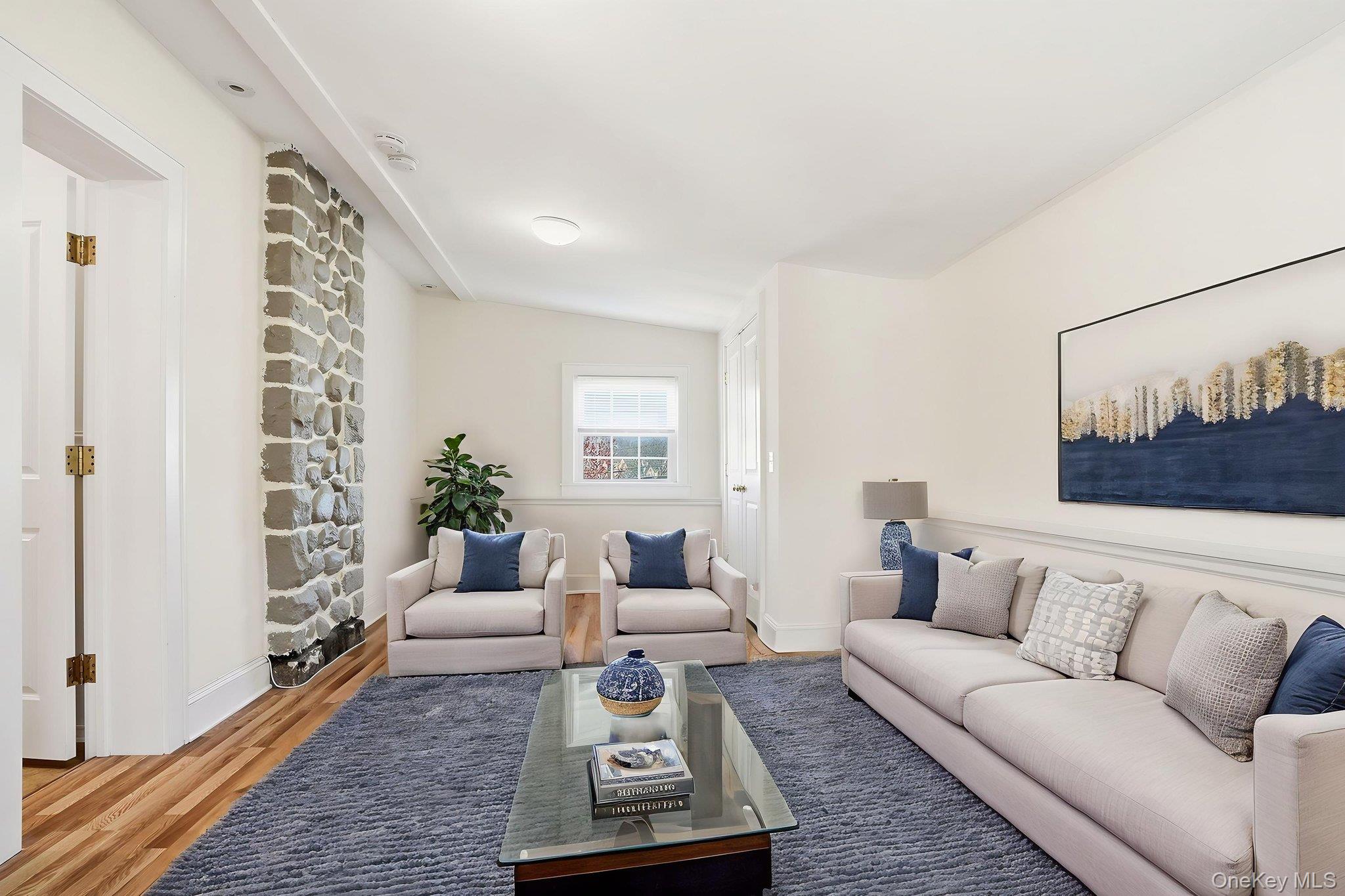 109 Hillside Place Unit: 2