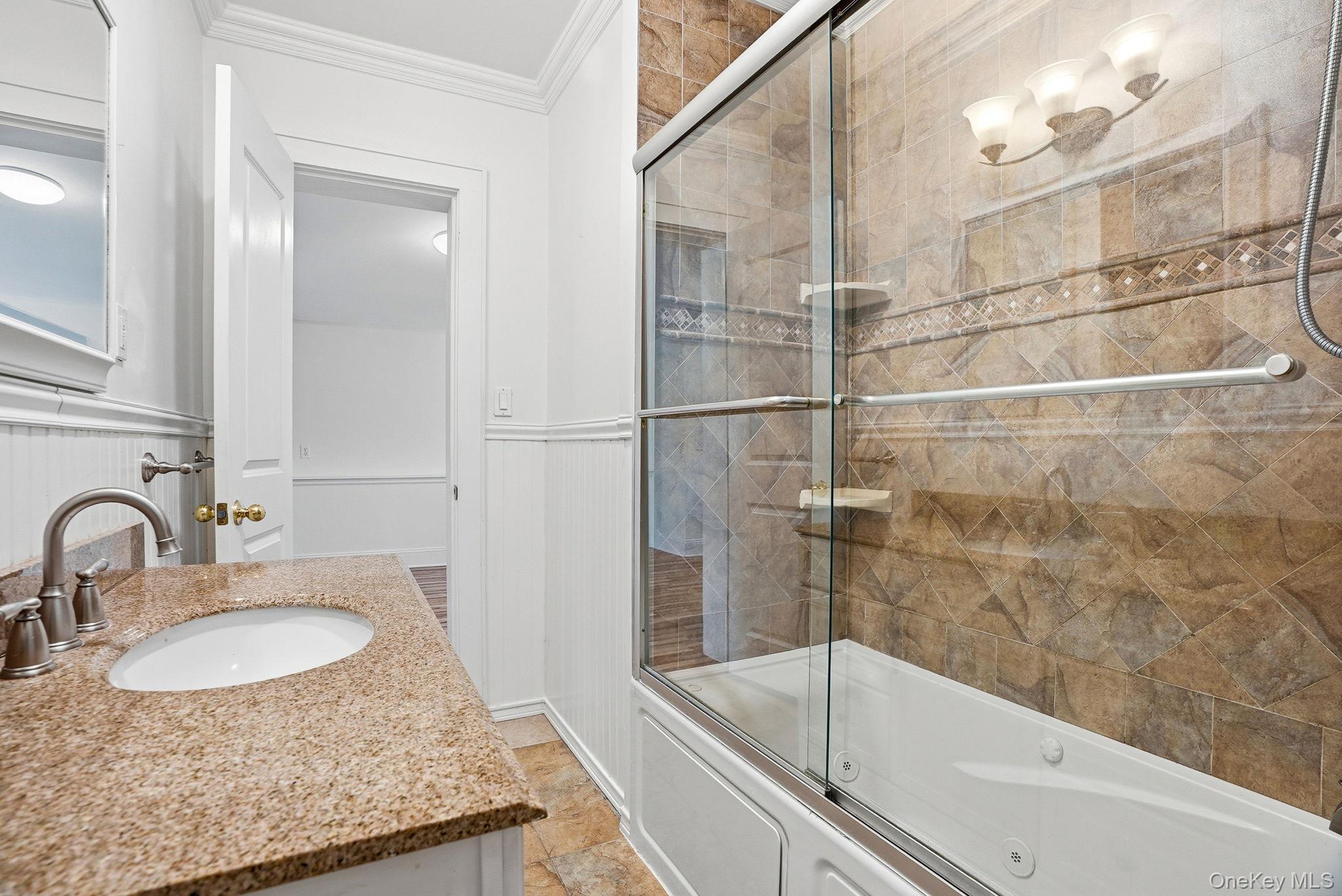 109 Hillside Place Unit: 2