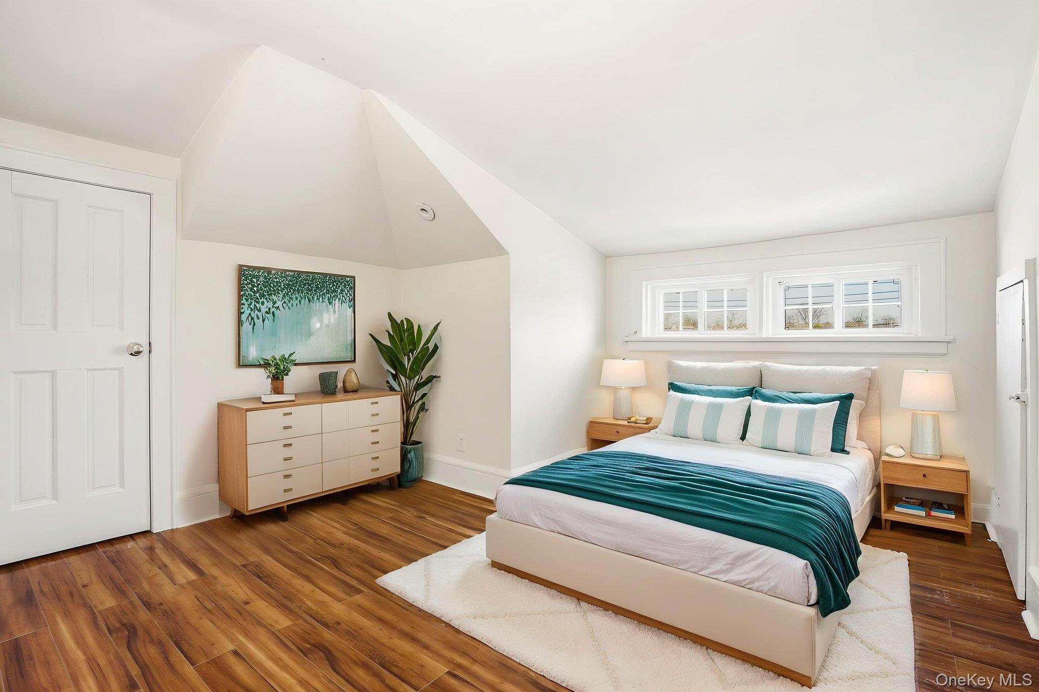 109 Hillside Place Unit: 2